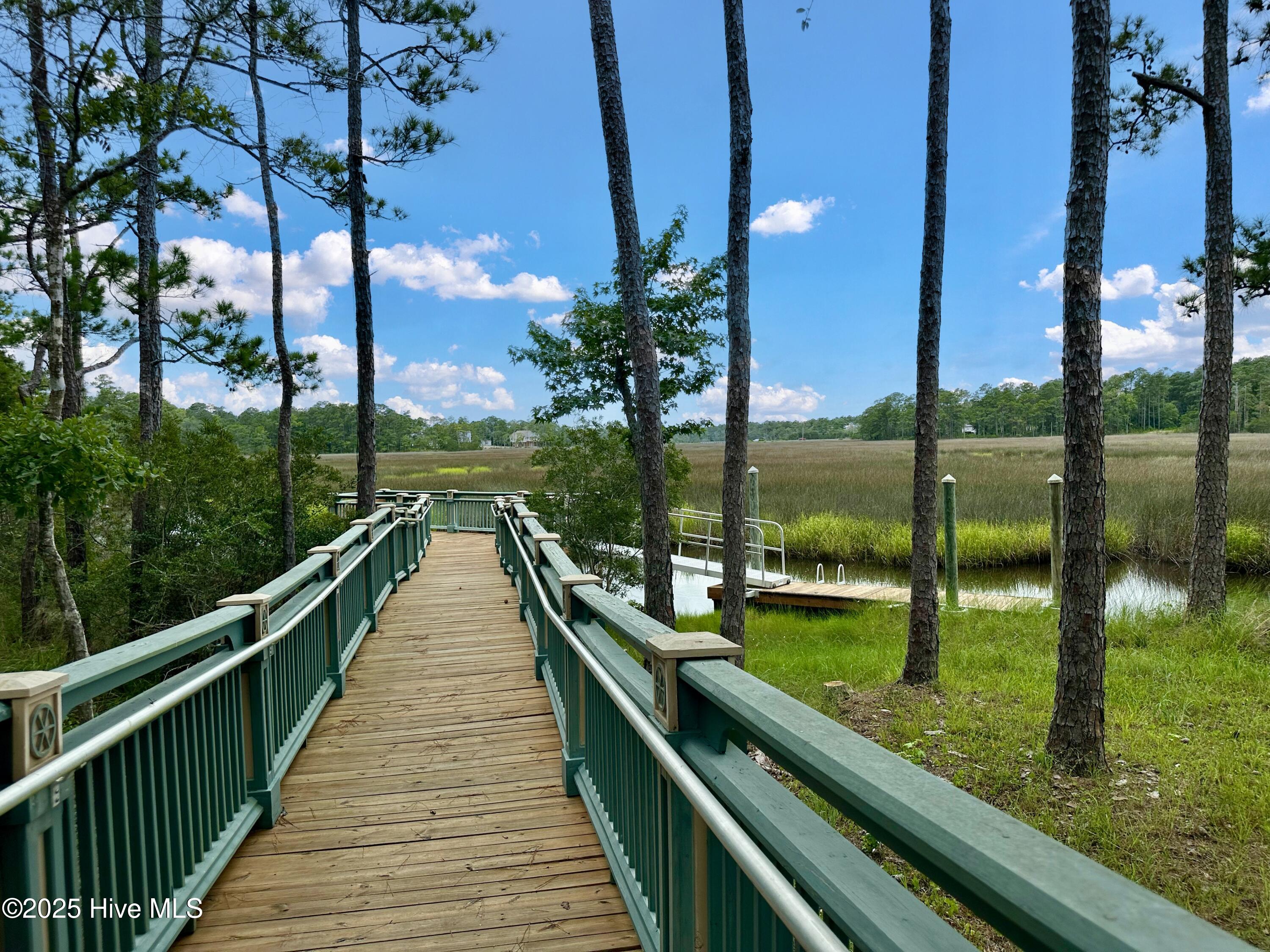 100544605 | Photo 22