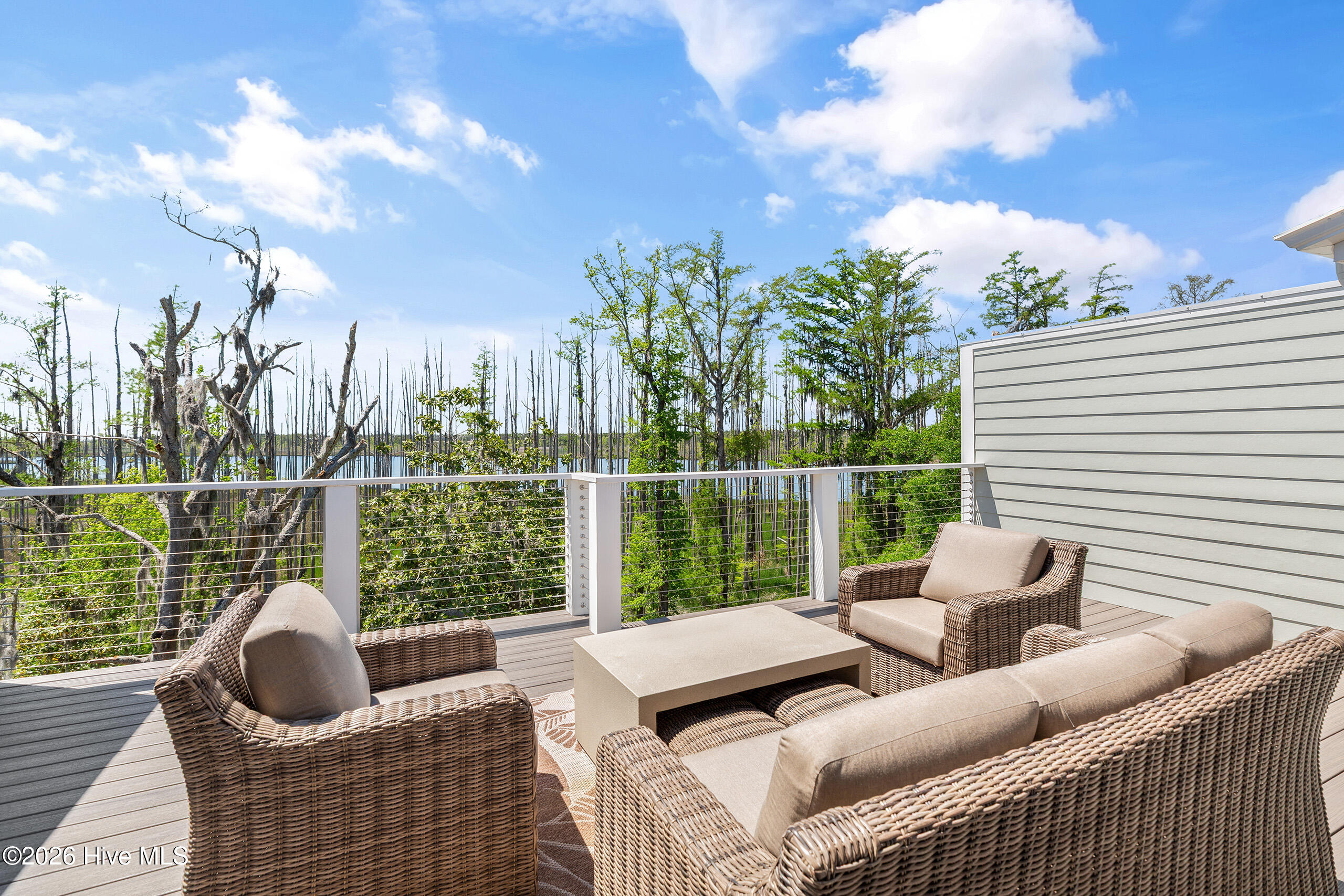 100563450 | Photo 48