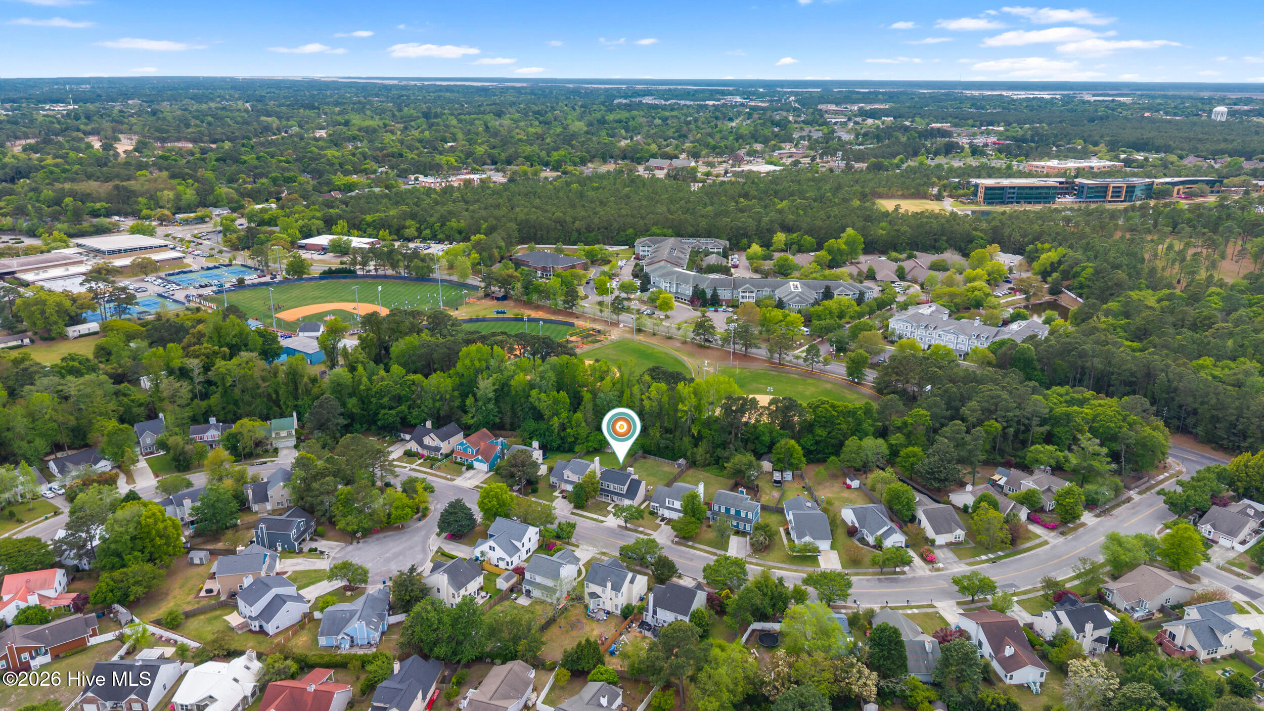 100565857 | Photo 35