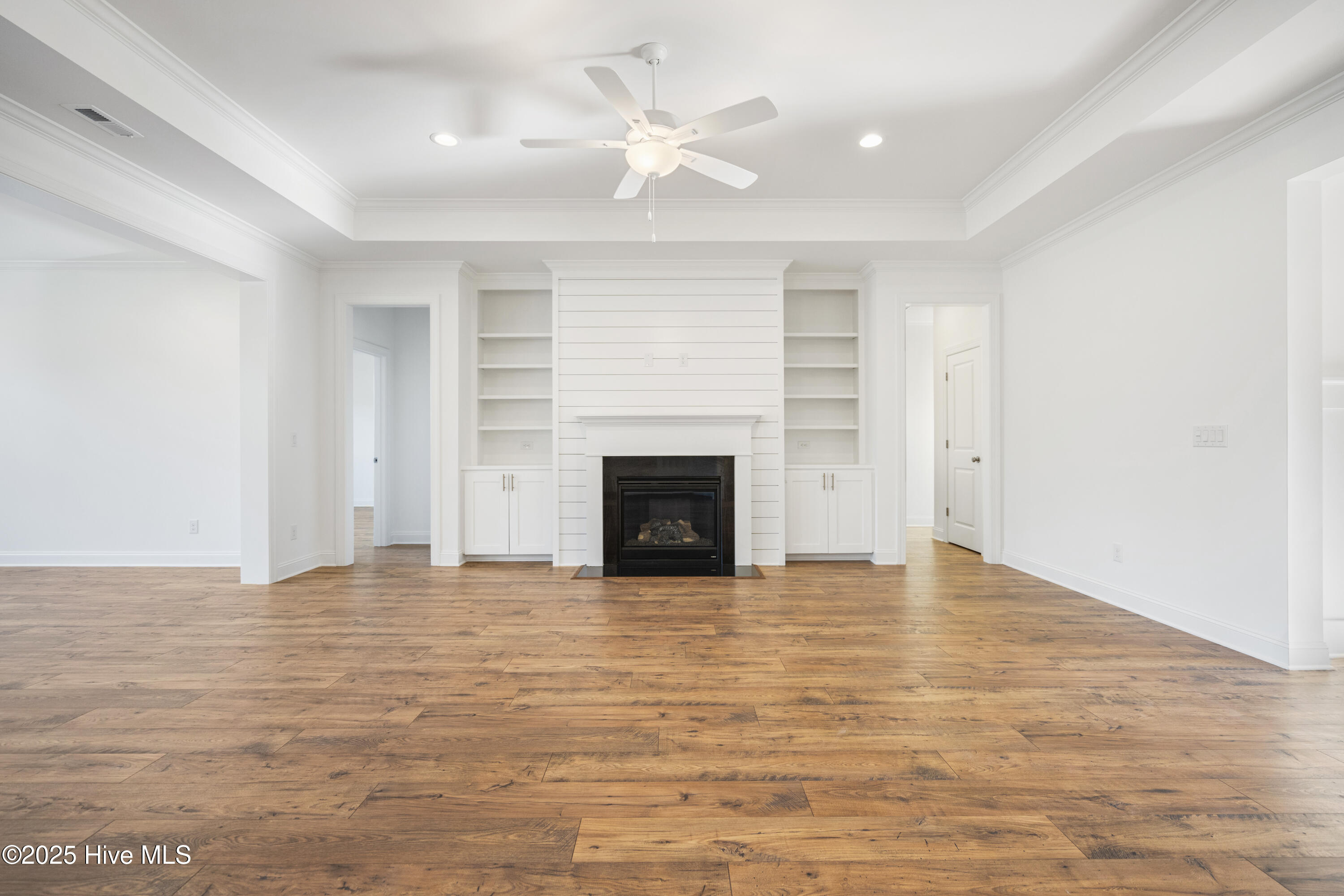 100493135 | Photo 13