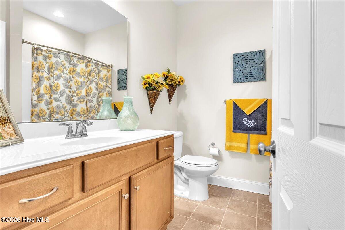 100549972 | Photo 46