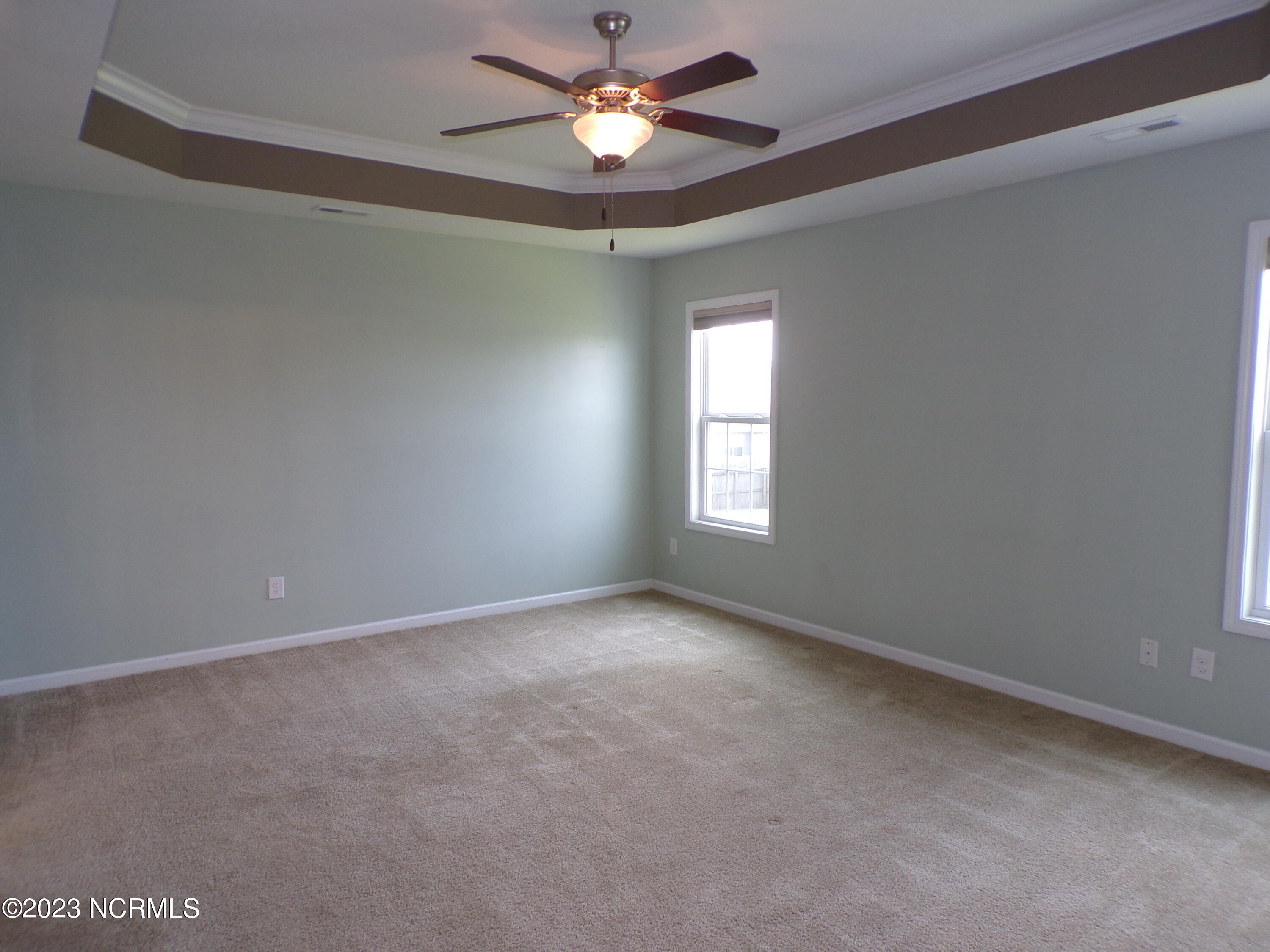 100559579 | Photo 41