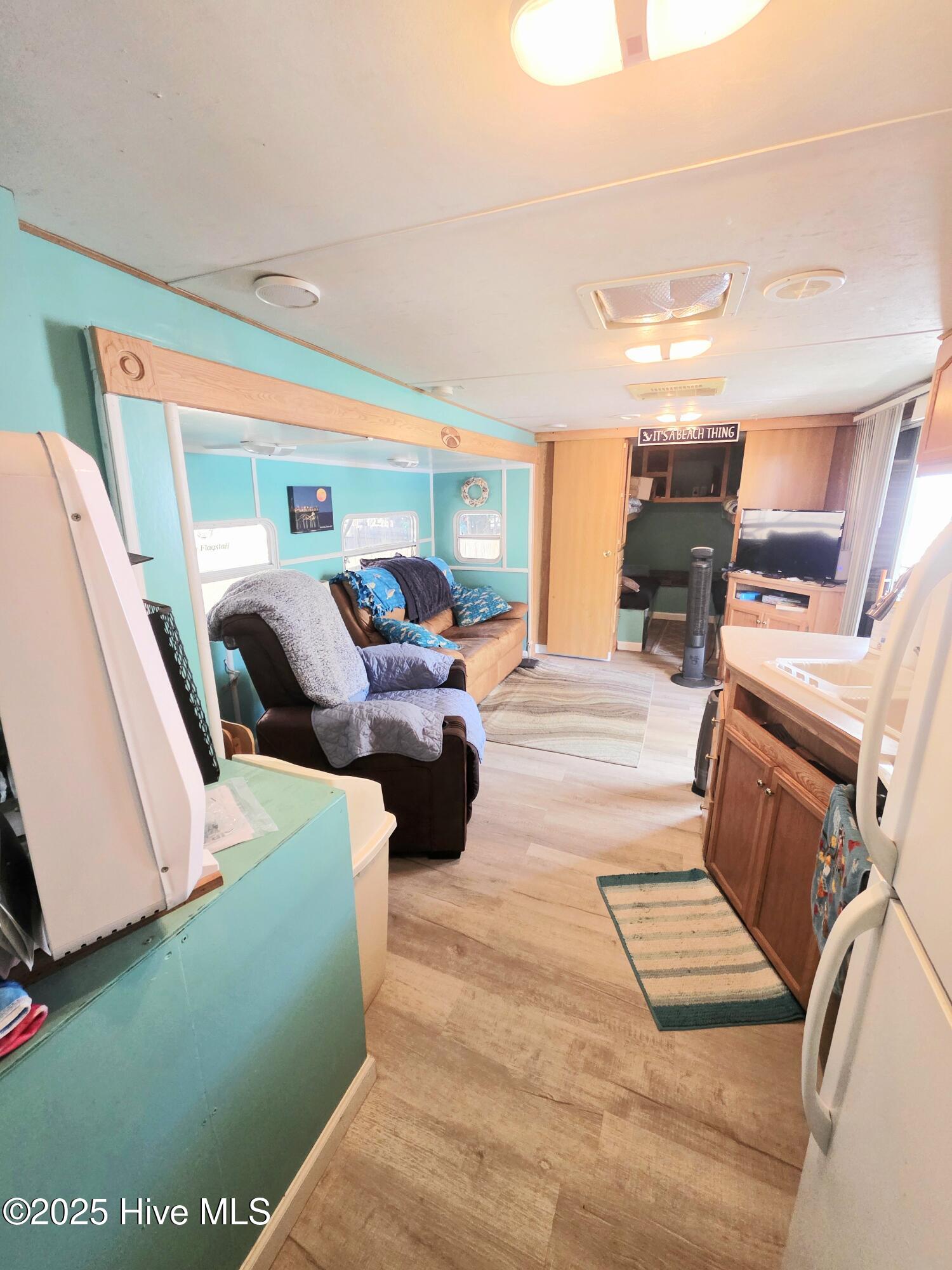 100495814 | Photo 12