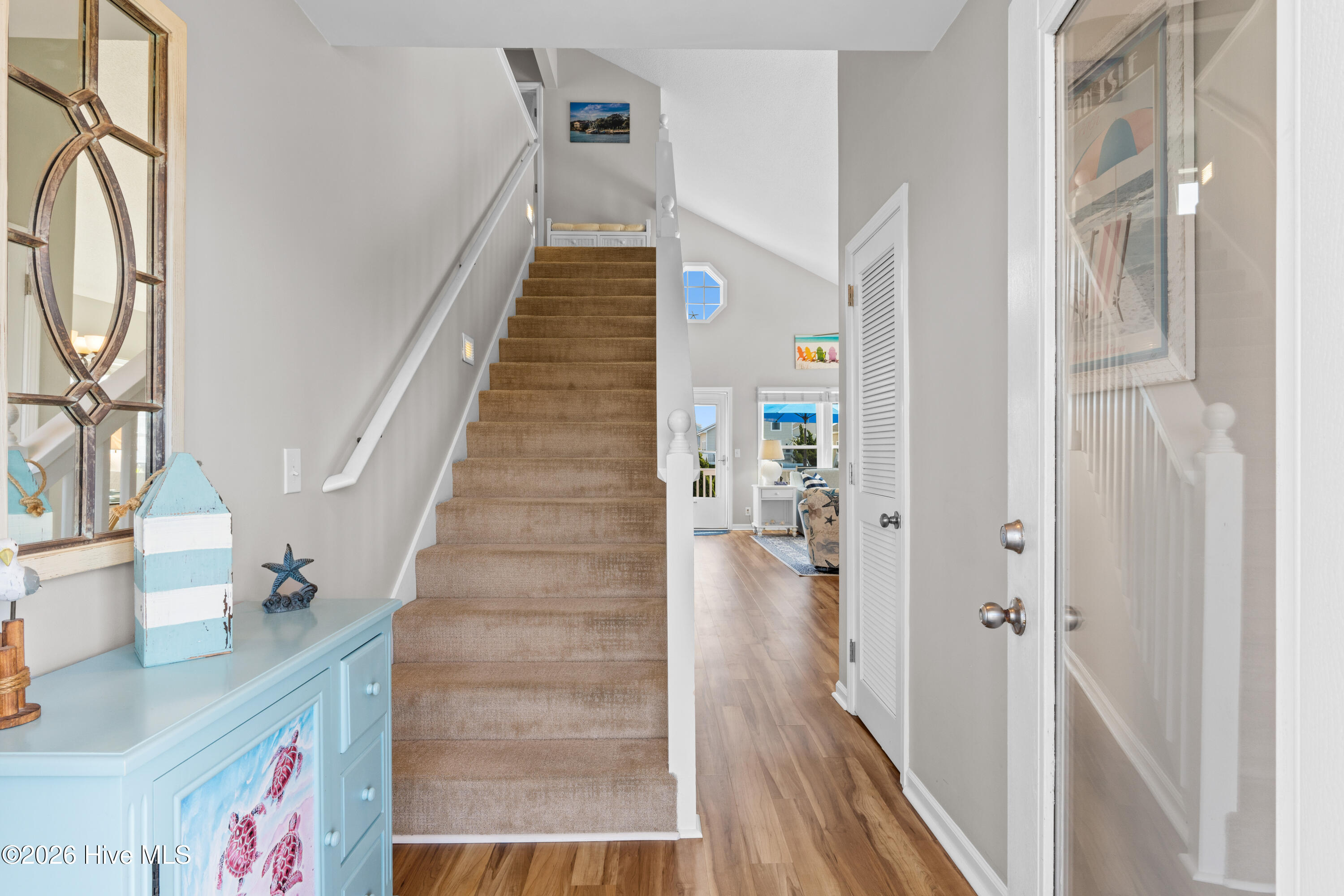 100560754 | Photo 17