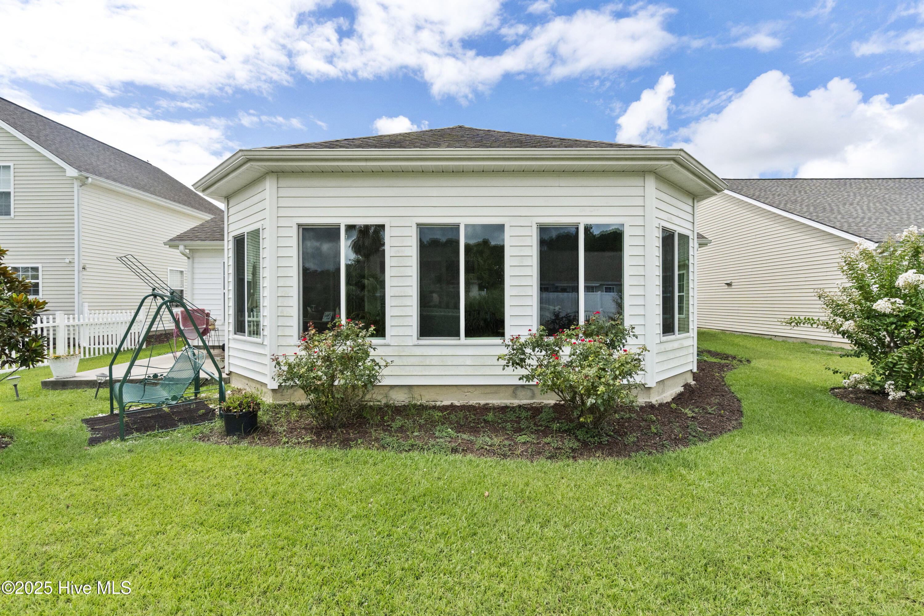 100521862 | Photo 48