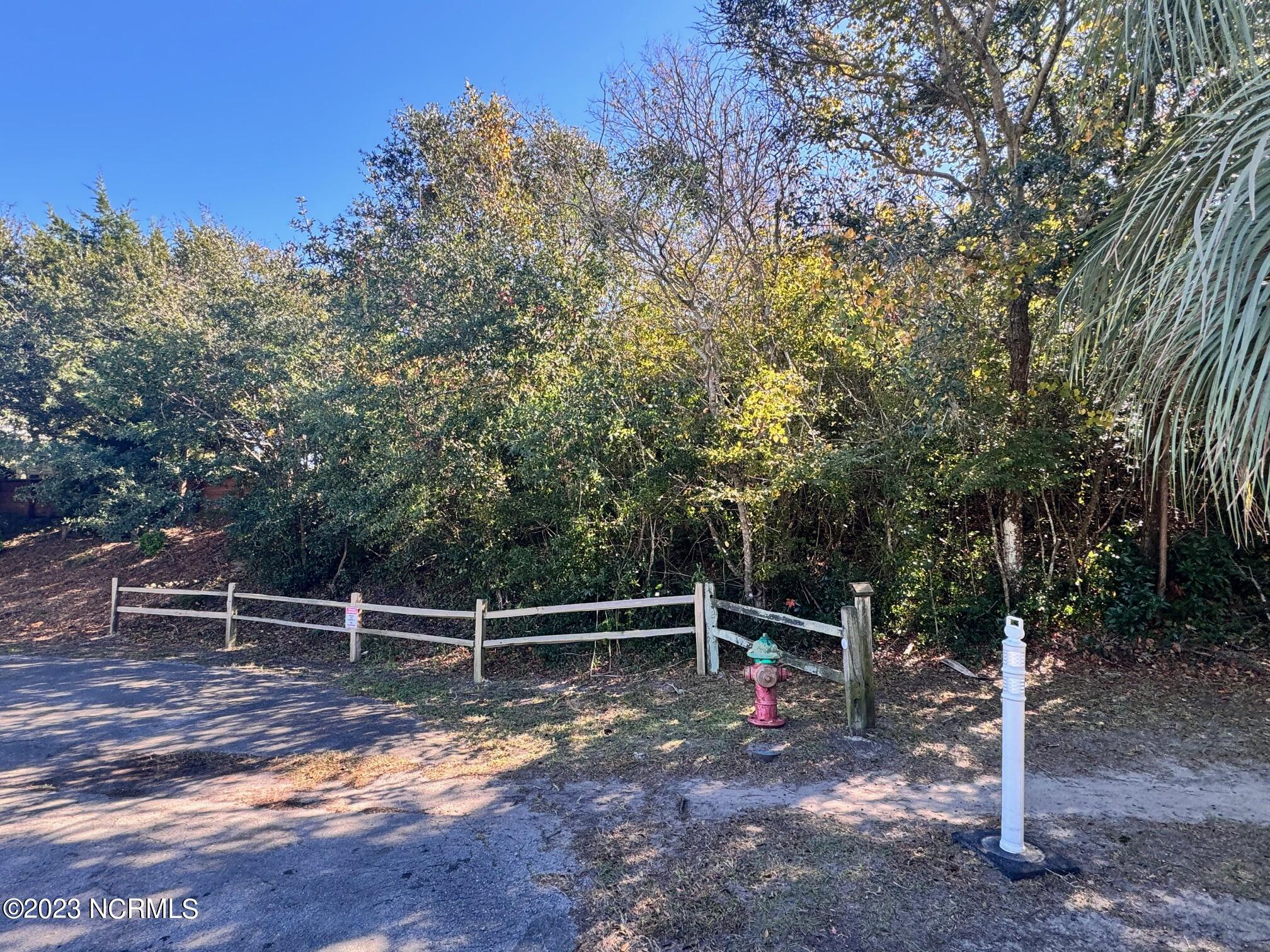 100570104 | Photo 13