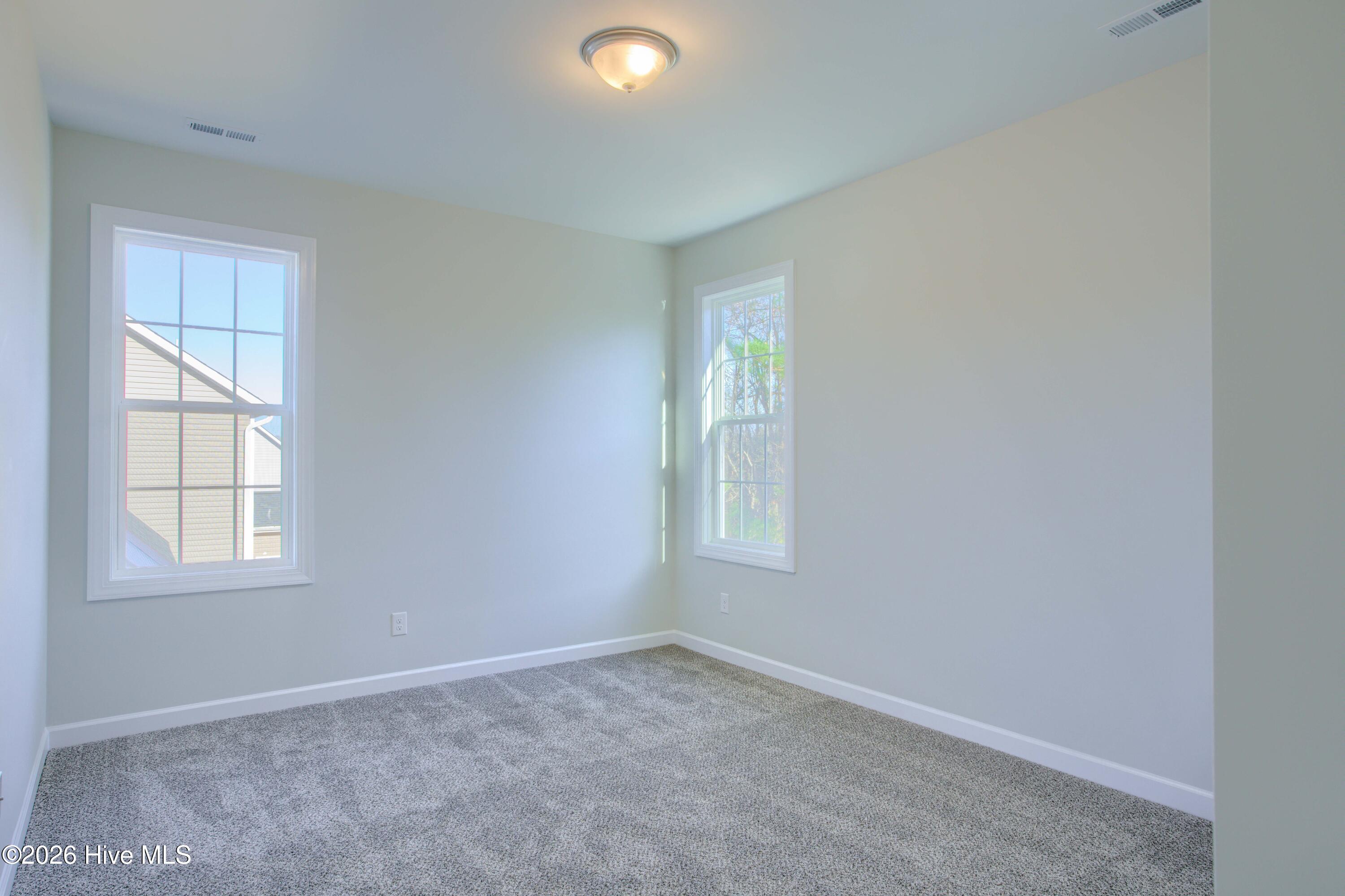 100526863 | Photo 20