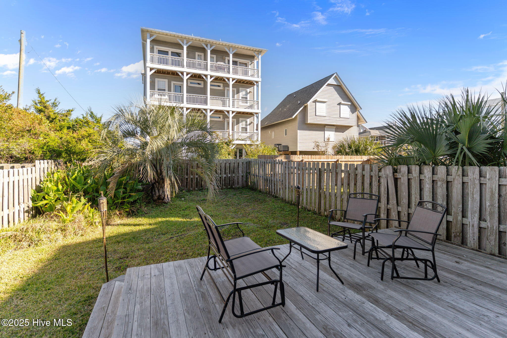 100540716 | Photo 37