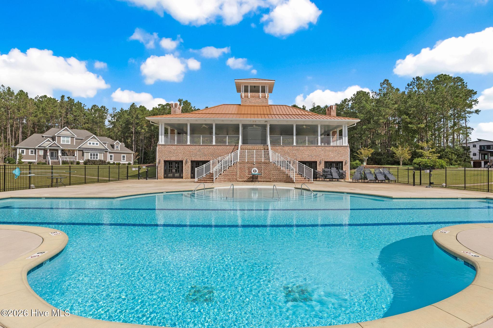 100555770 | Photo 58