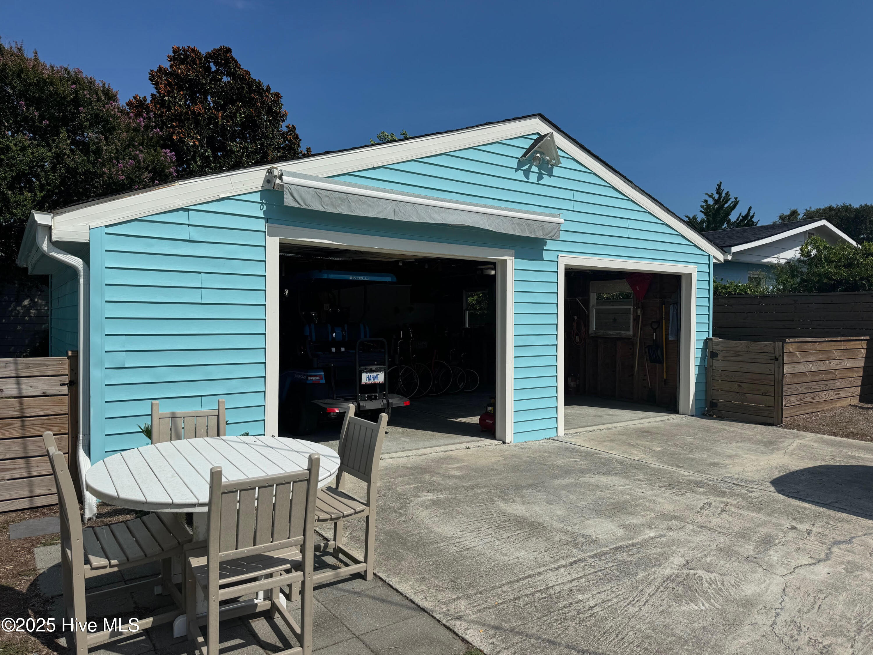 100520623 | Photo 27