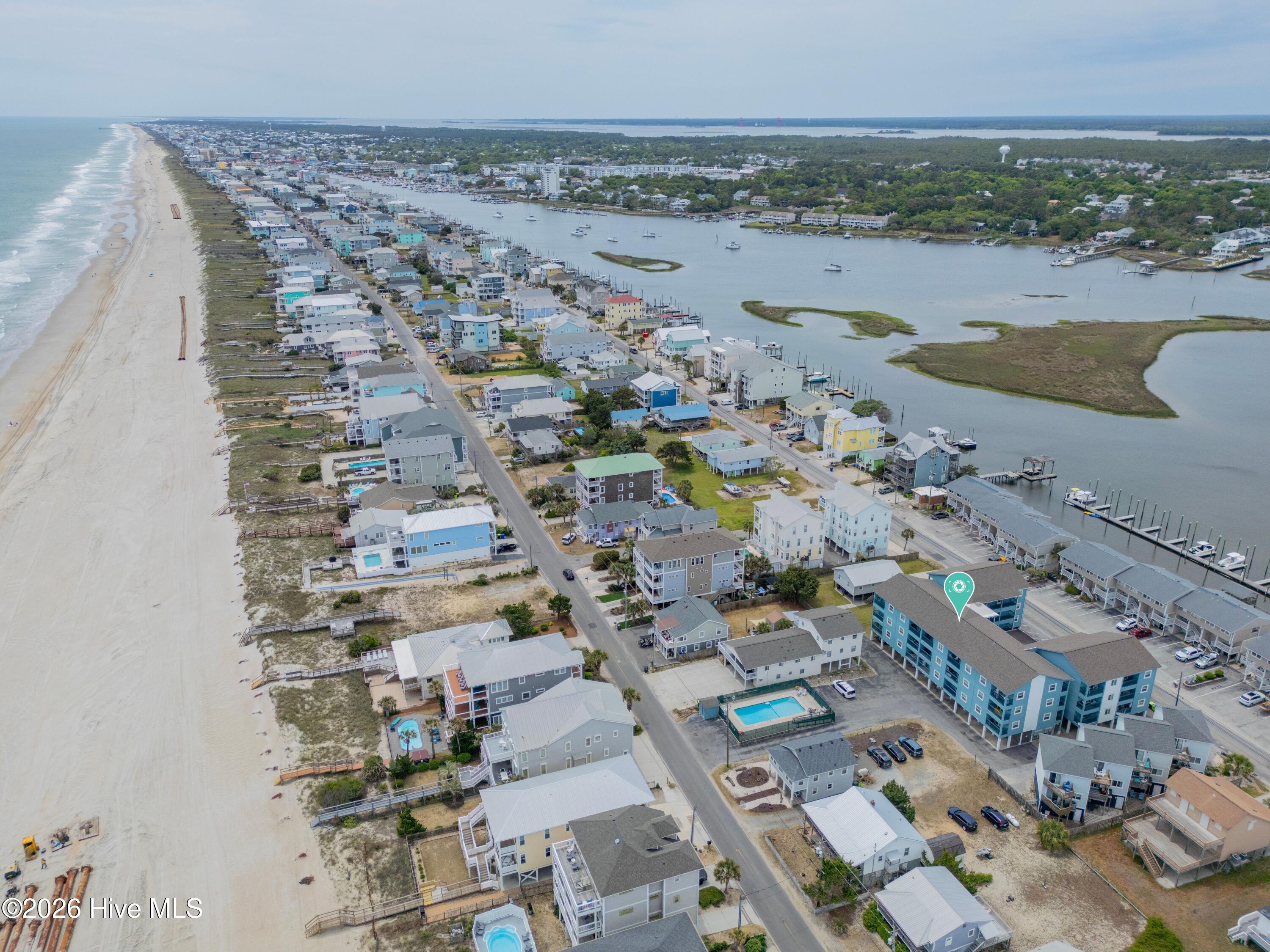 100570370 | Photo 24