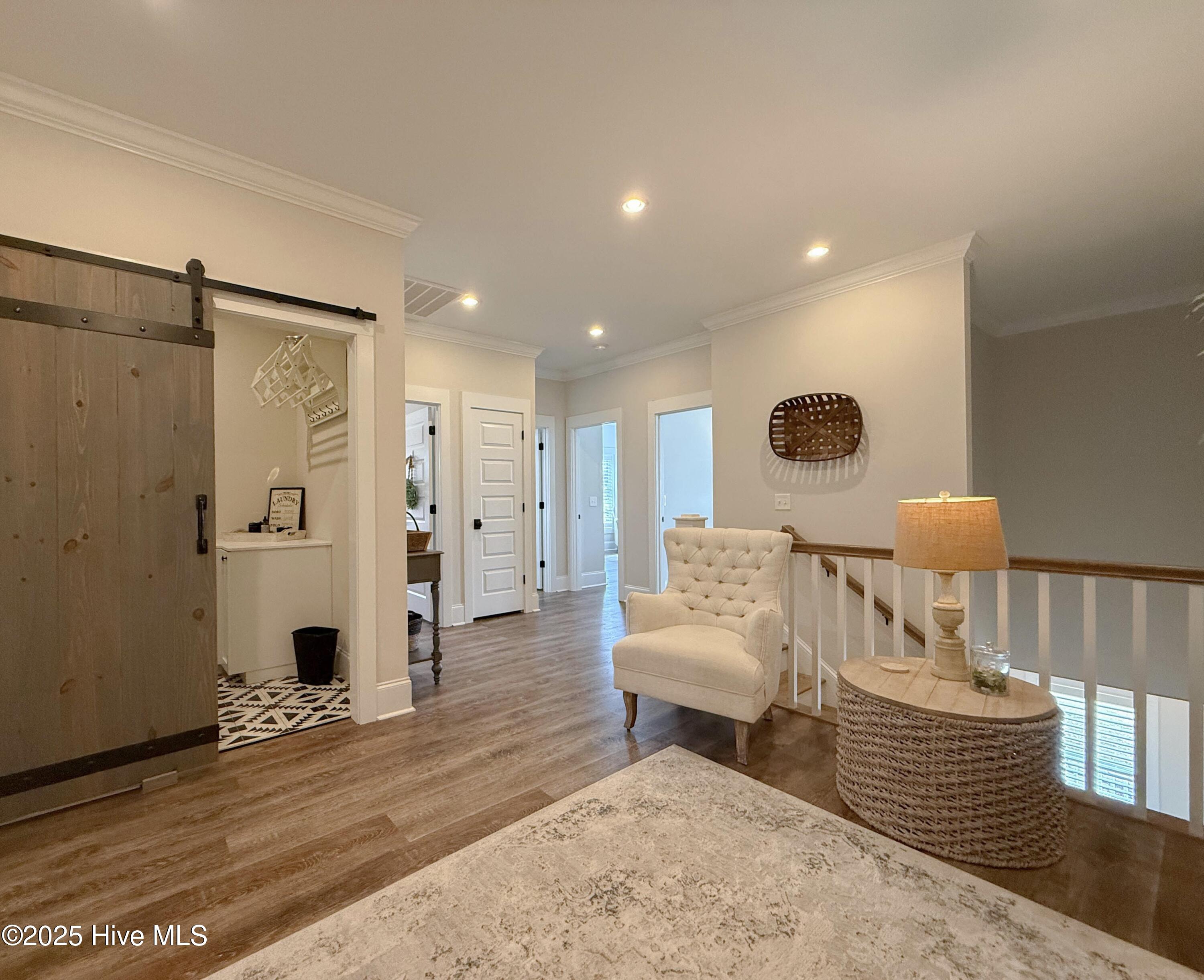 100556308 | Photo 89