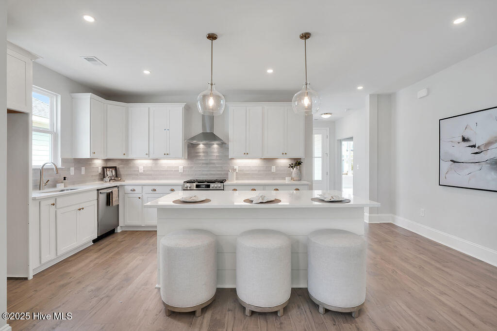 100545811 | Photo 32