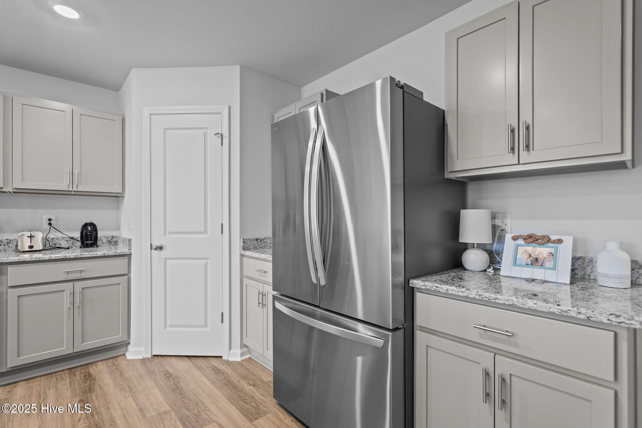 100532150 | Photo 31