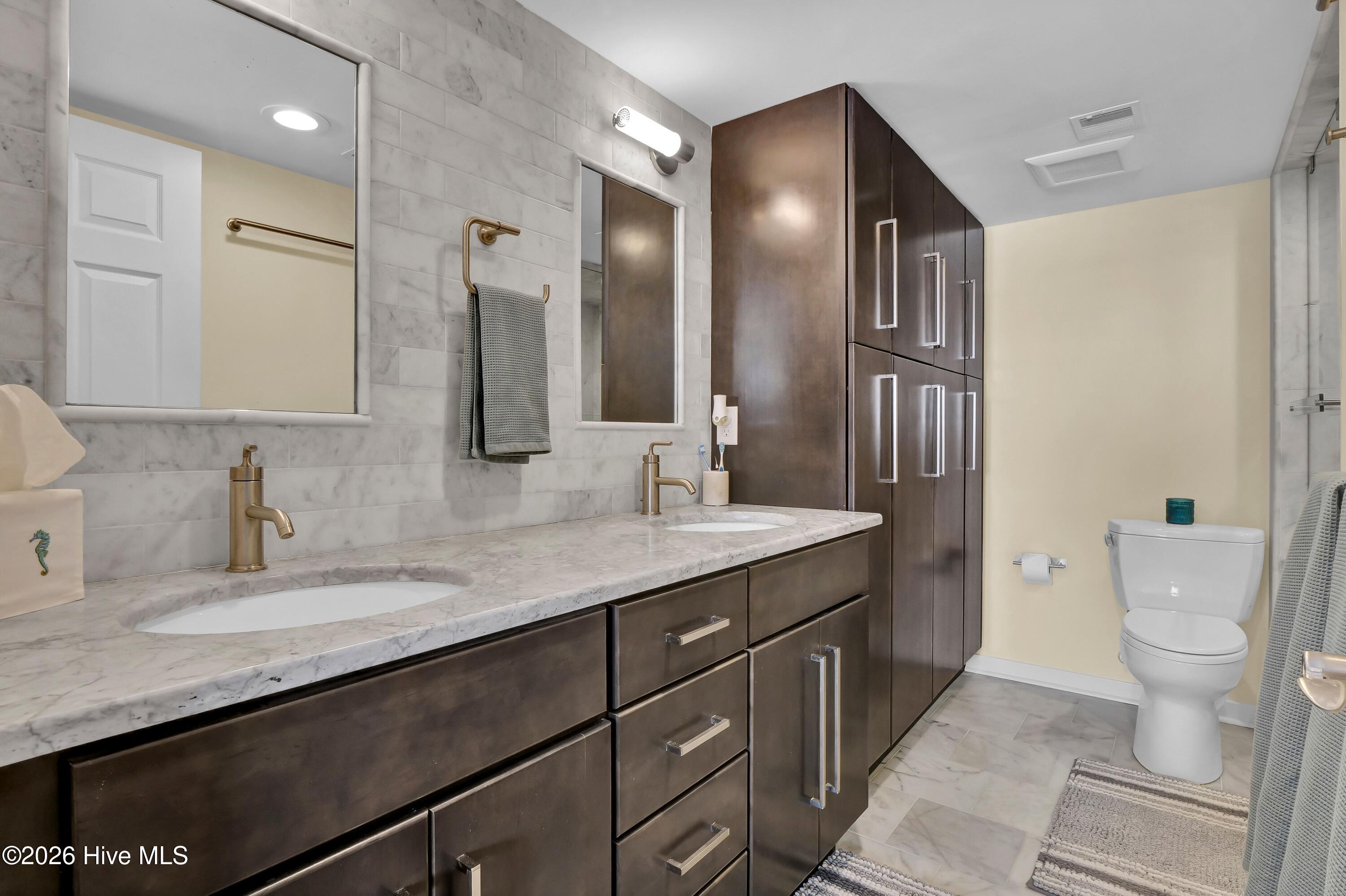 100559794 | Photo 23