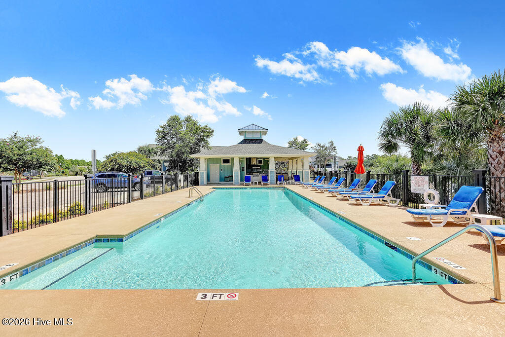 100570520 | Photo 30