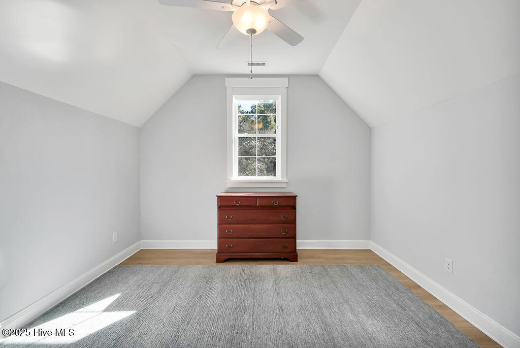 100537536 | Photo 40