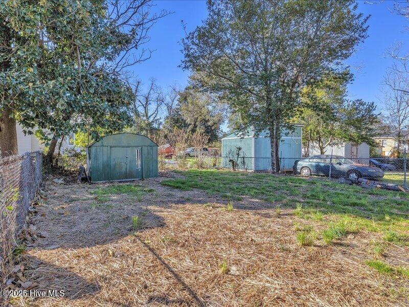 100548856 | Photo 44