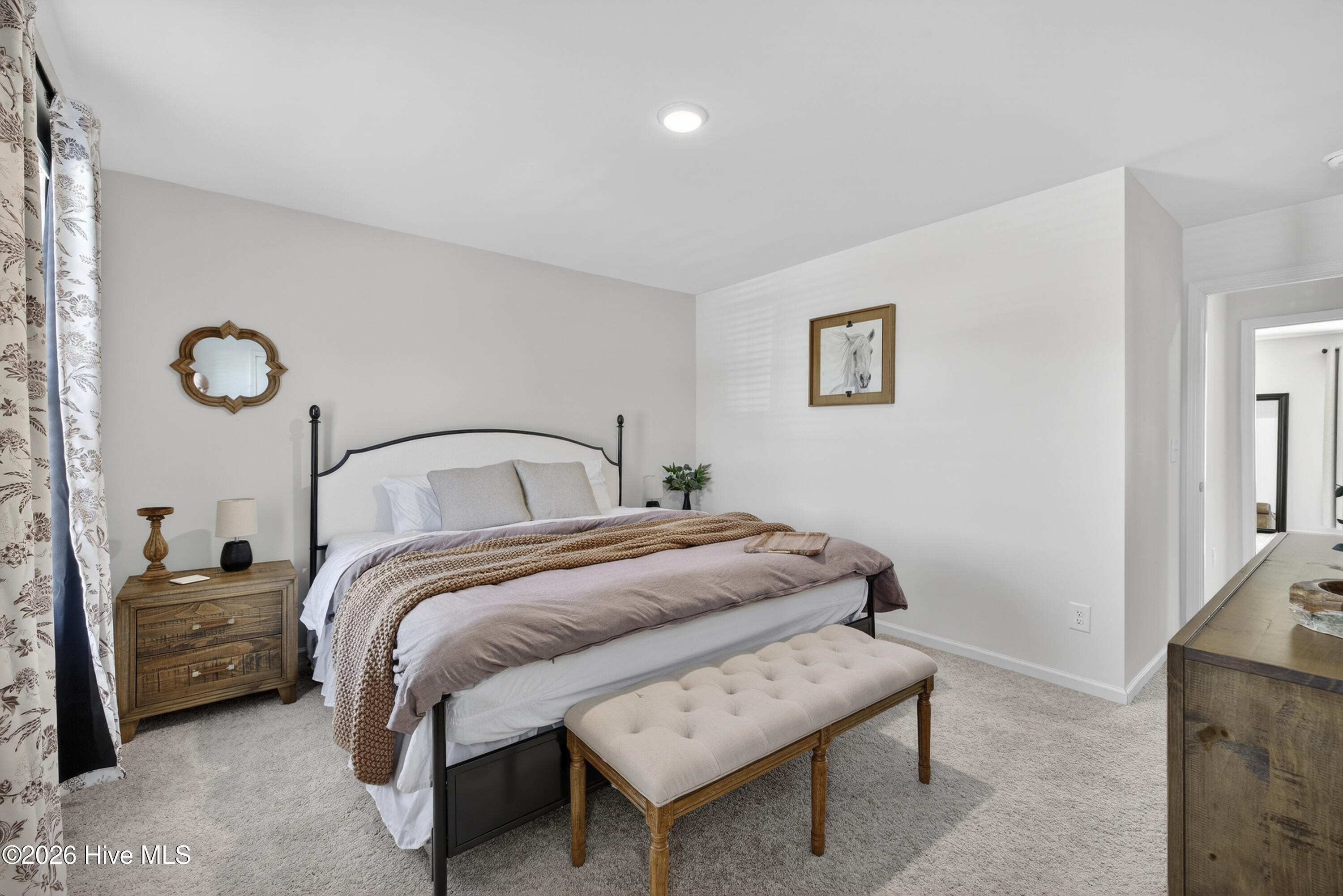 100554086 | Photo 26