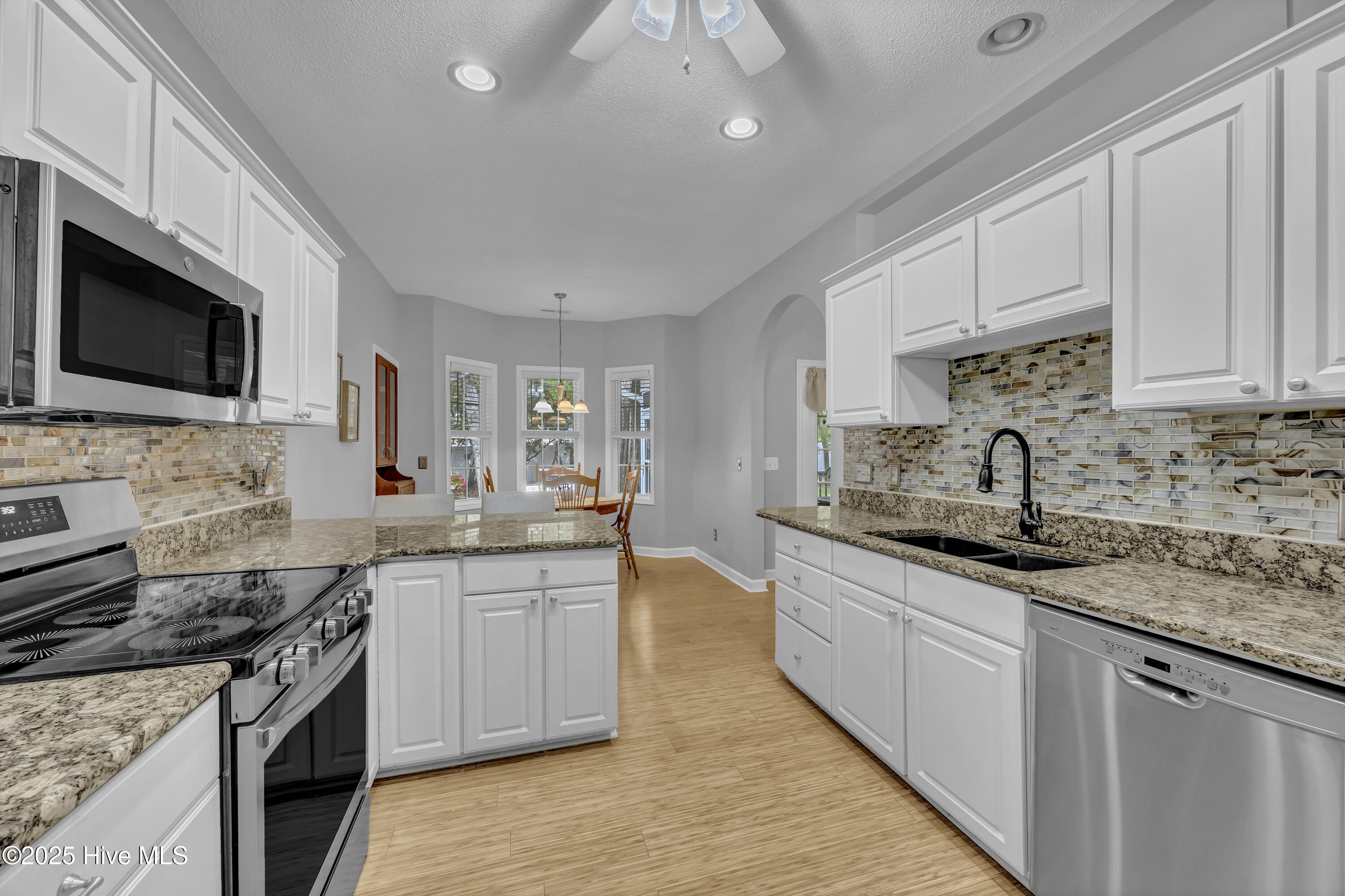 1622 Bent Ridge Place SW, Ocean Isle Beach, NC 28469 – photo 16: 017_img_4341_332