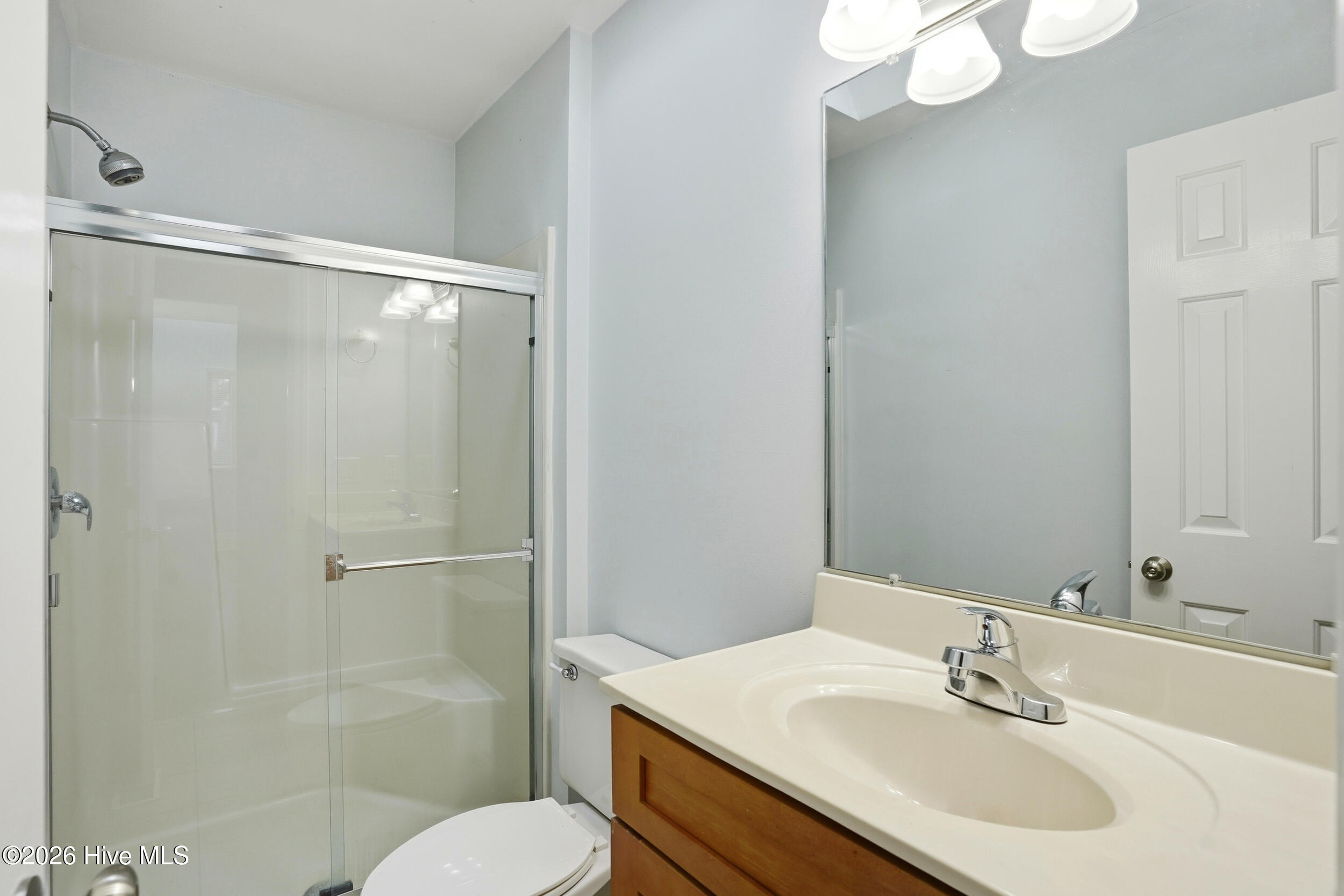 100557248 | Photo 22