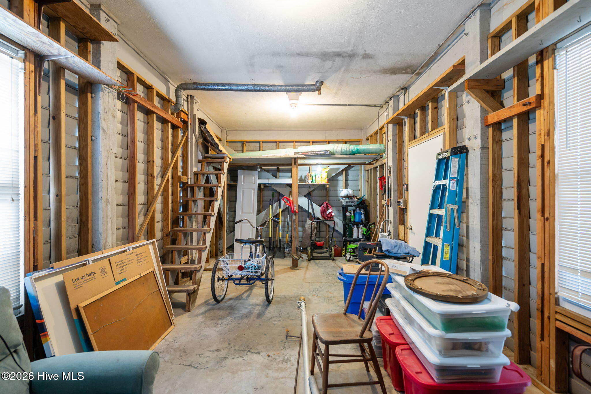 100562748 | Photo 65