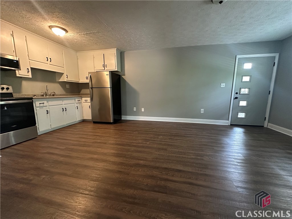 Kitchen/Living room