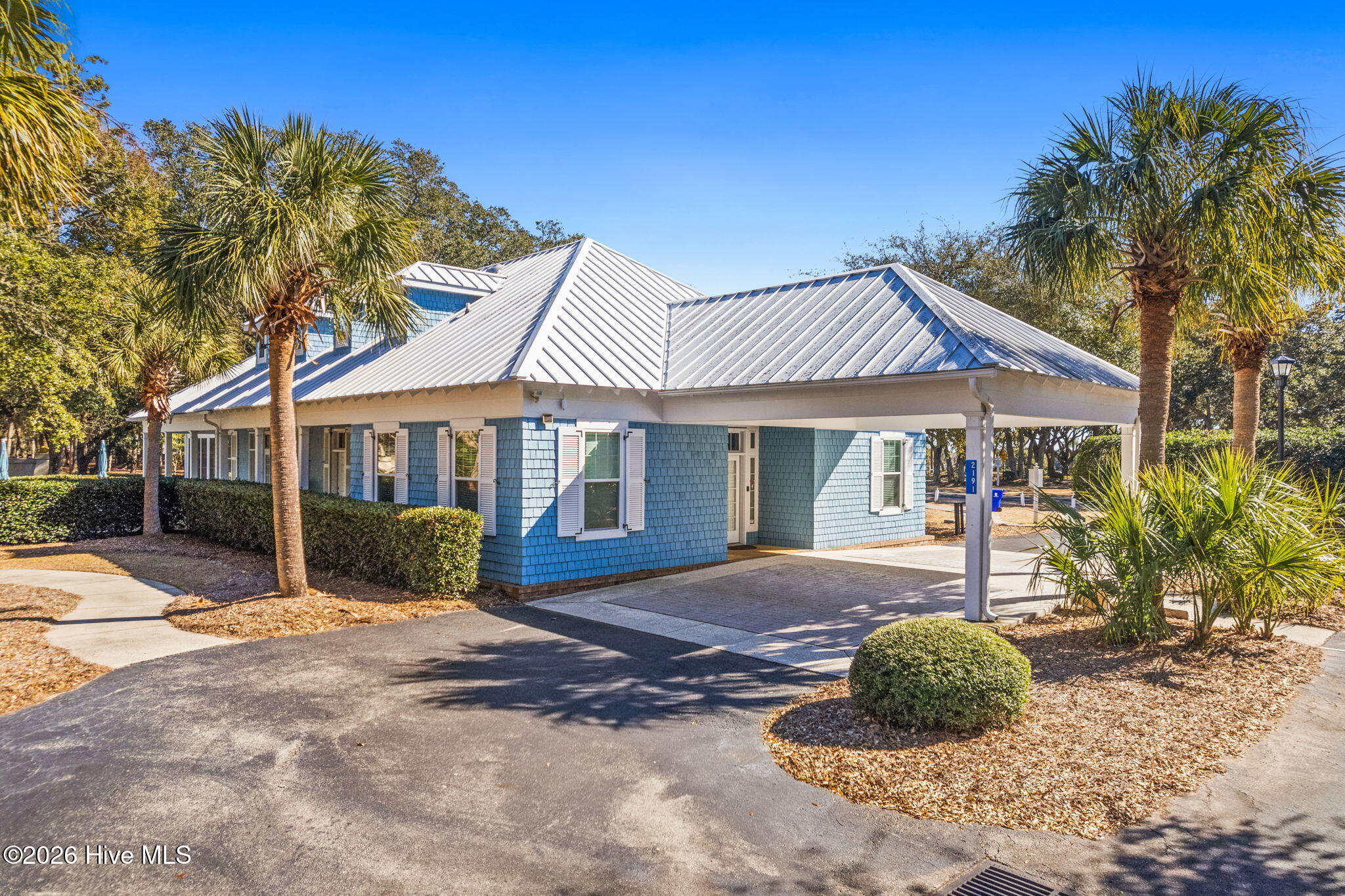 100570519 | Photo 21