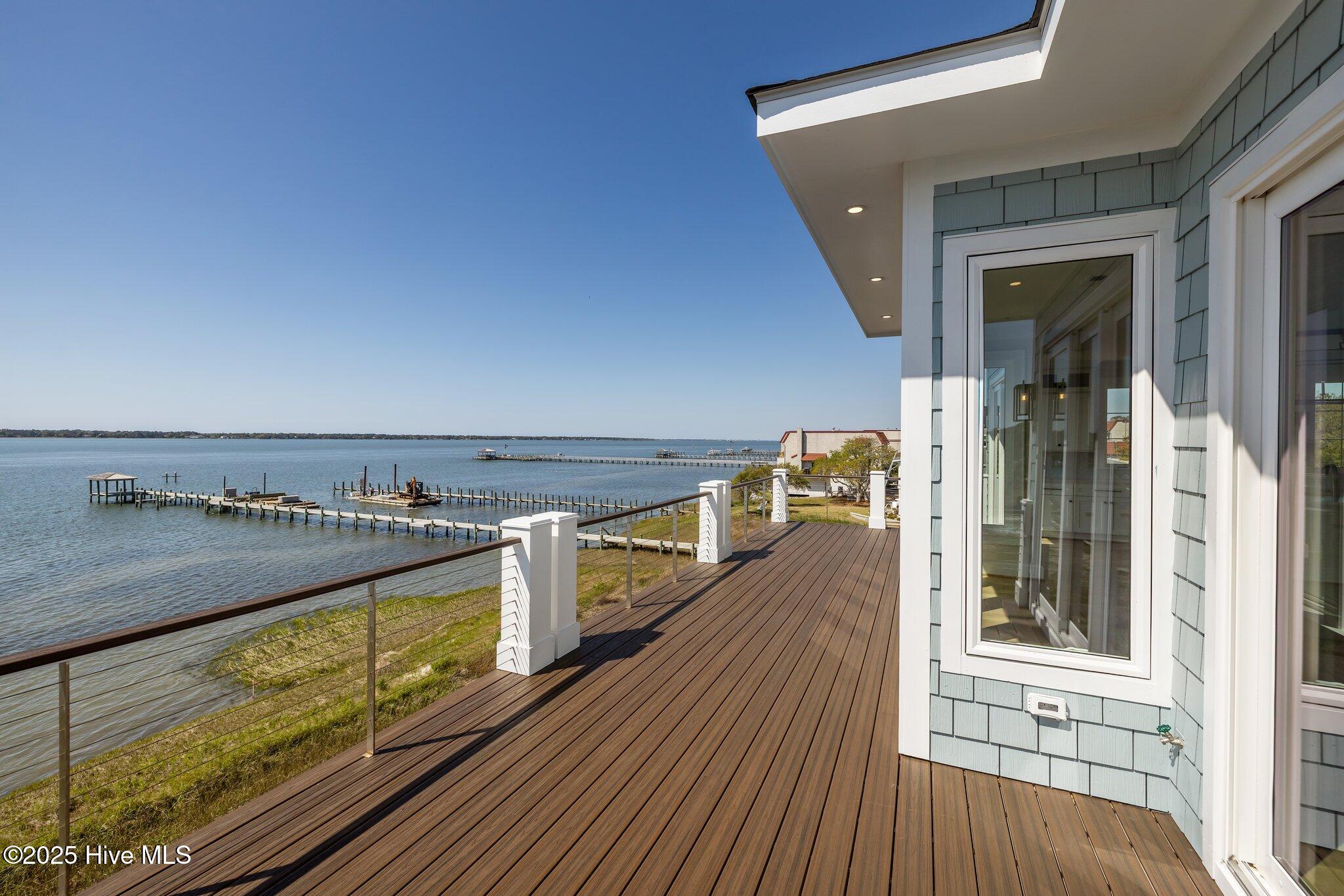 4737 S S Shore Dr Drive, Morehead City, NC, 28557