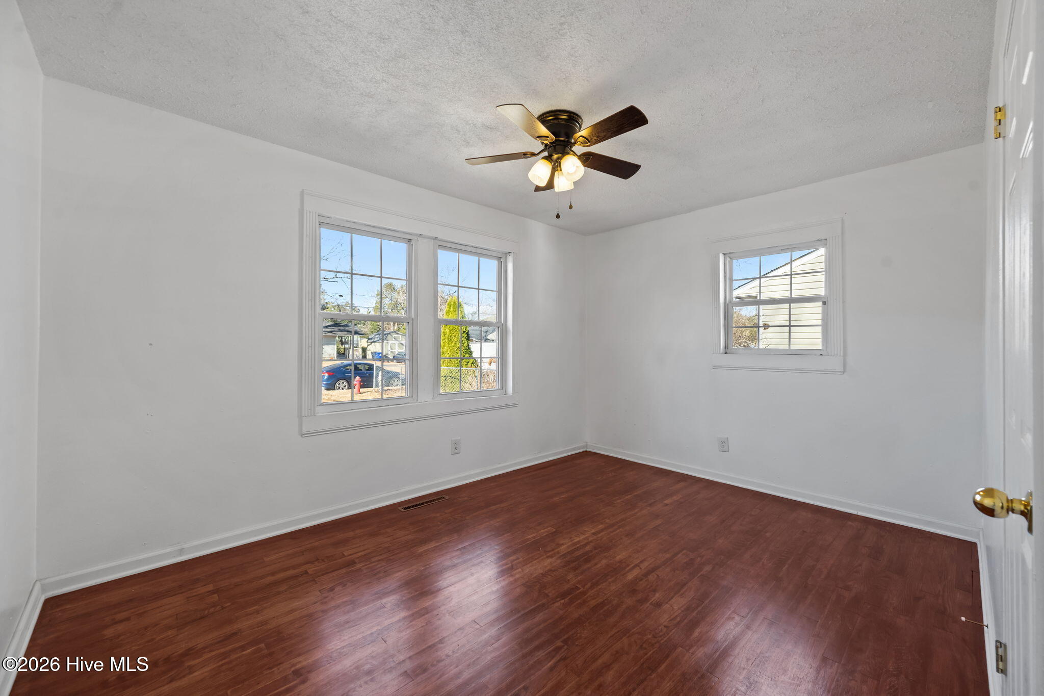 100547538 | Photo 26