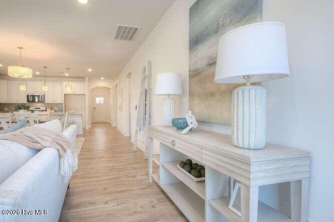 100555461 | Photo 12