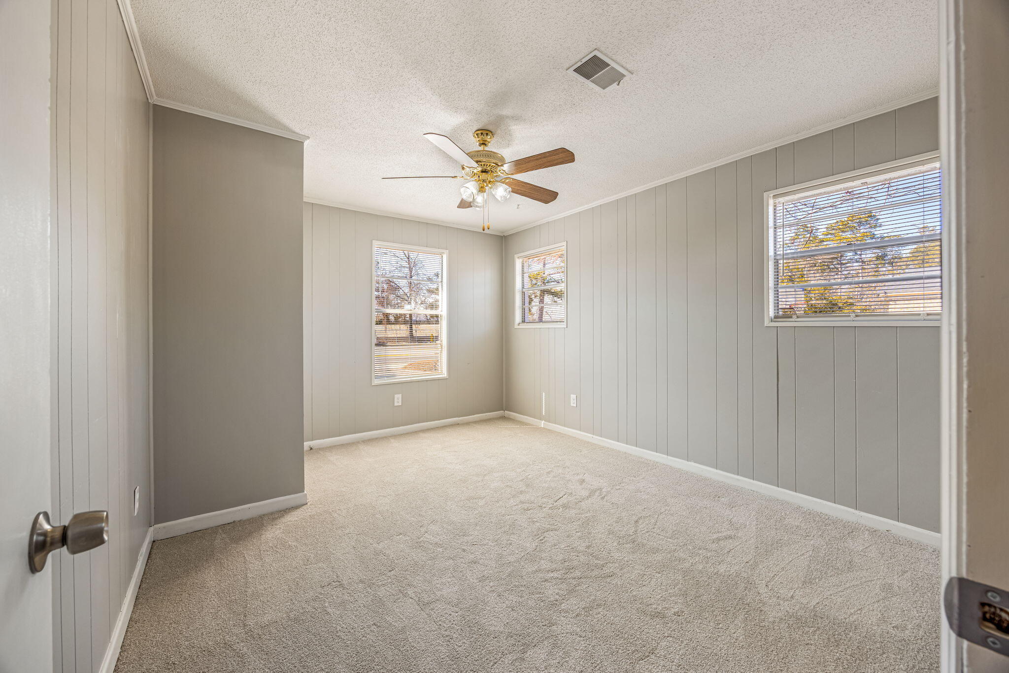 25-web-or-mls-2965 Meadowbrook Drive-18