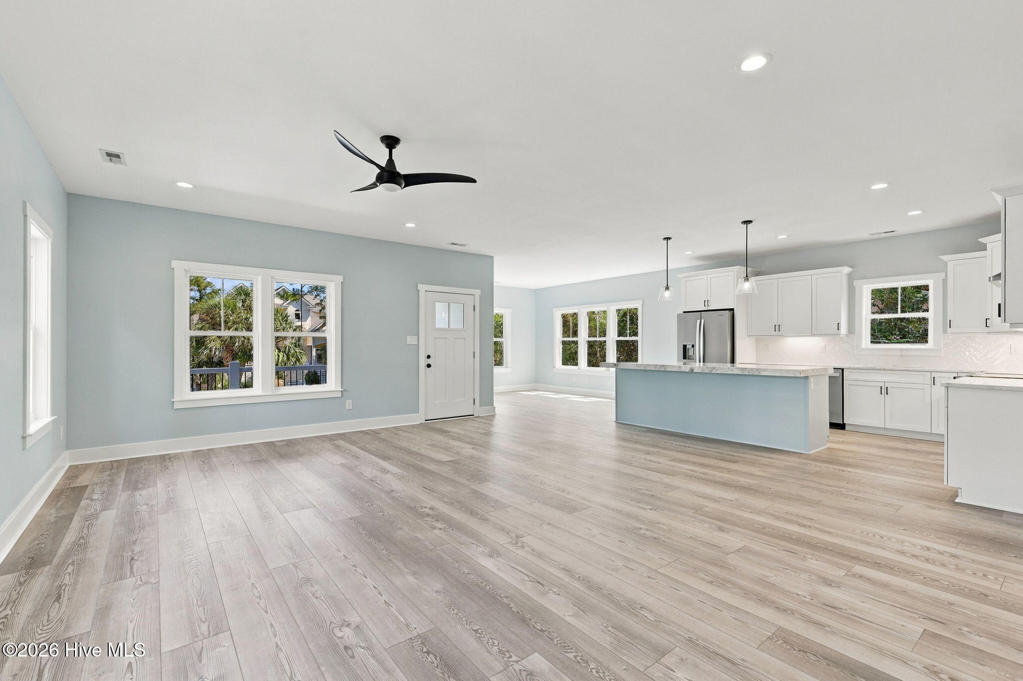 405 Emerald Landing 