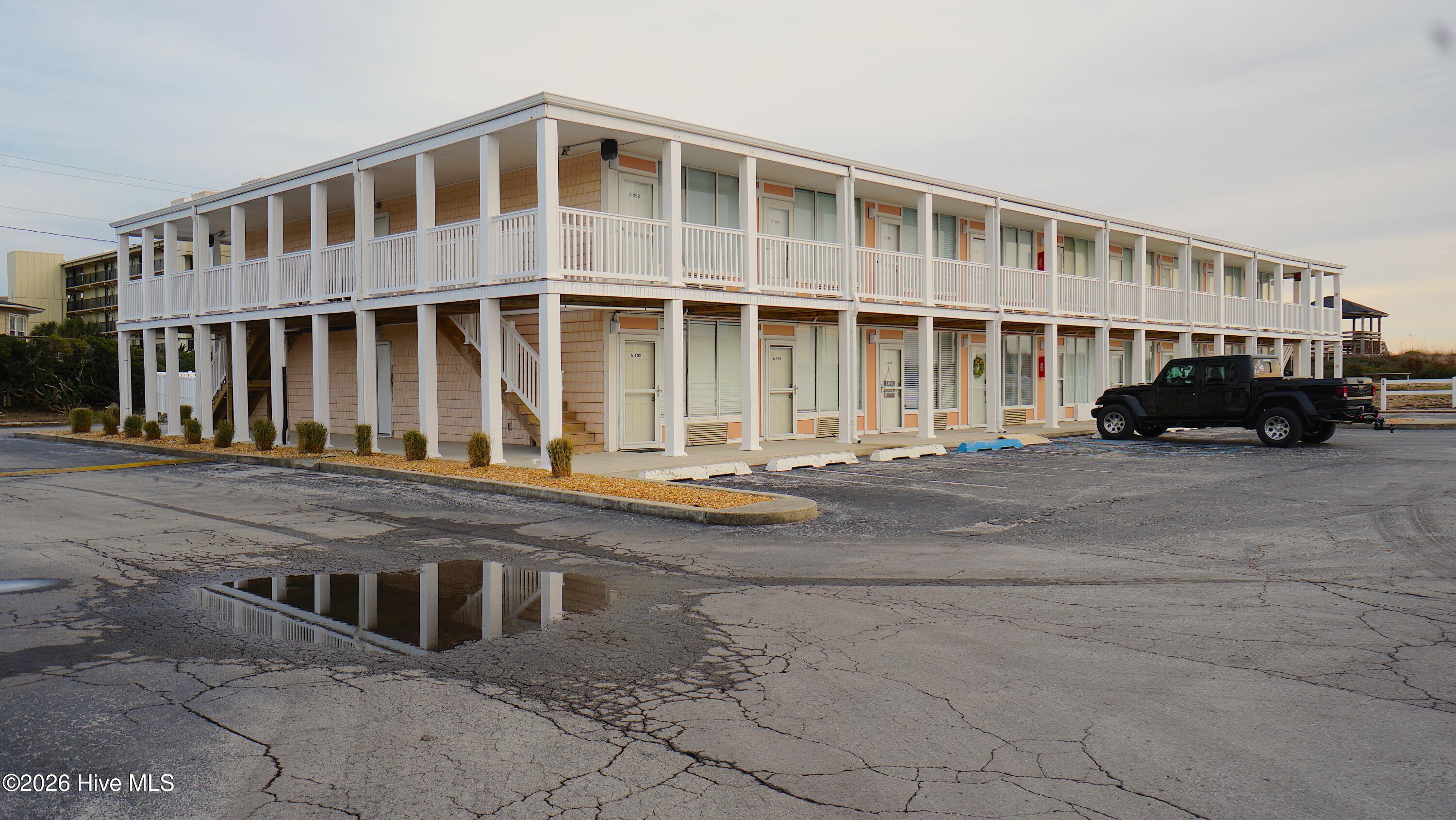 2401 W Ft Macon Road A202,Atlantic Beach