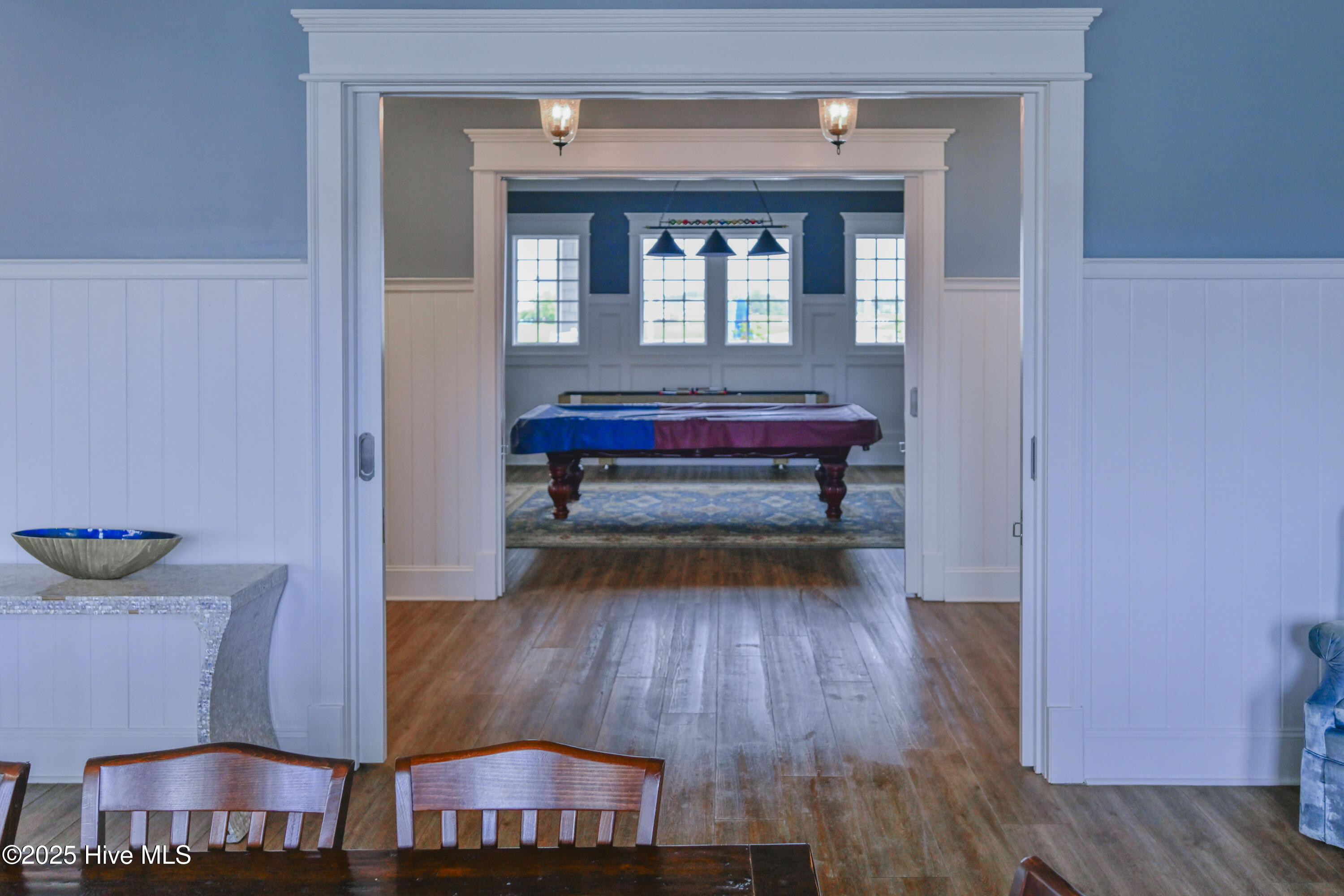 100523770 | Photo 72