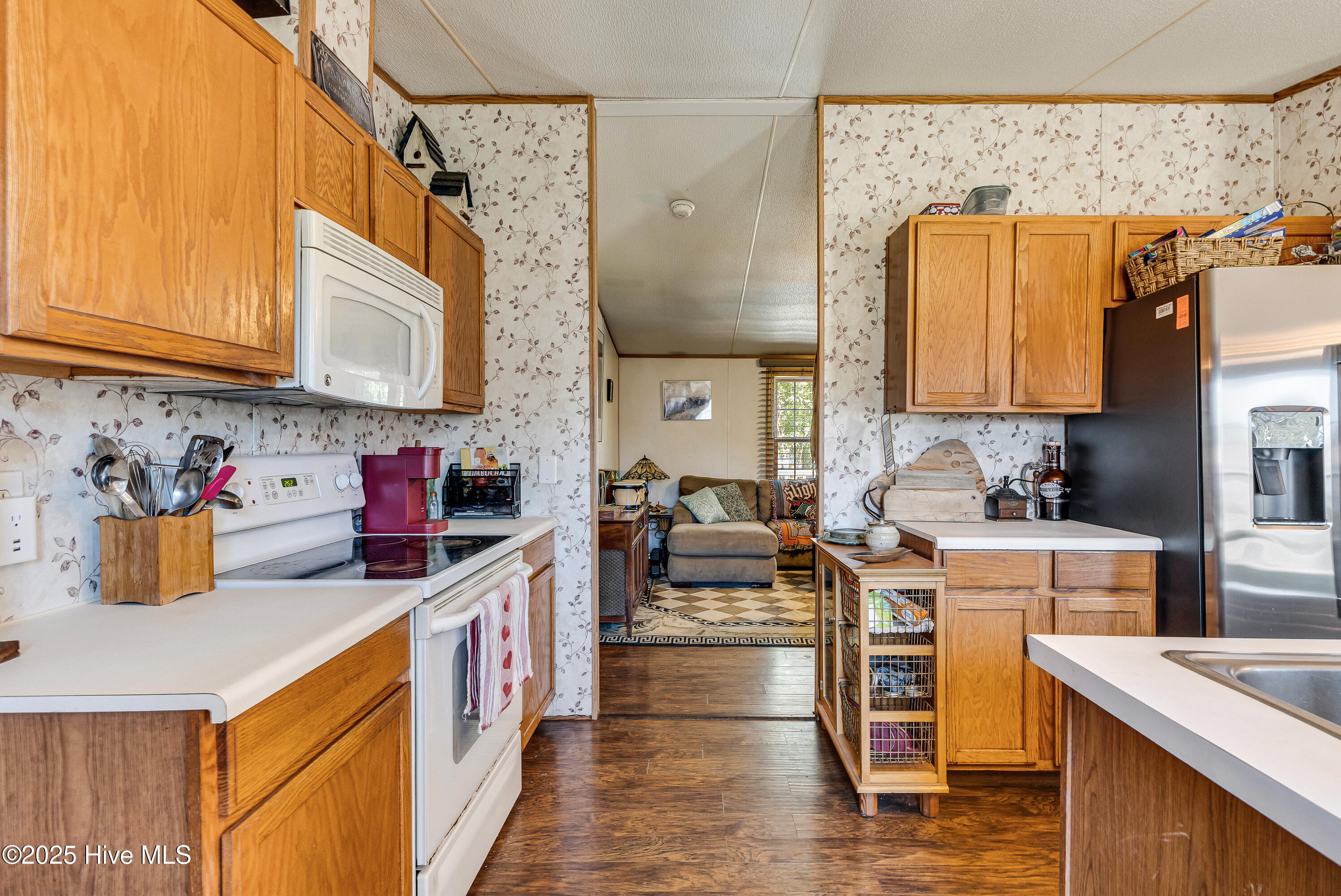 100528928 | Photo 17