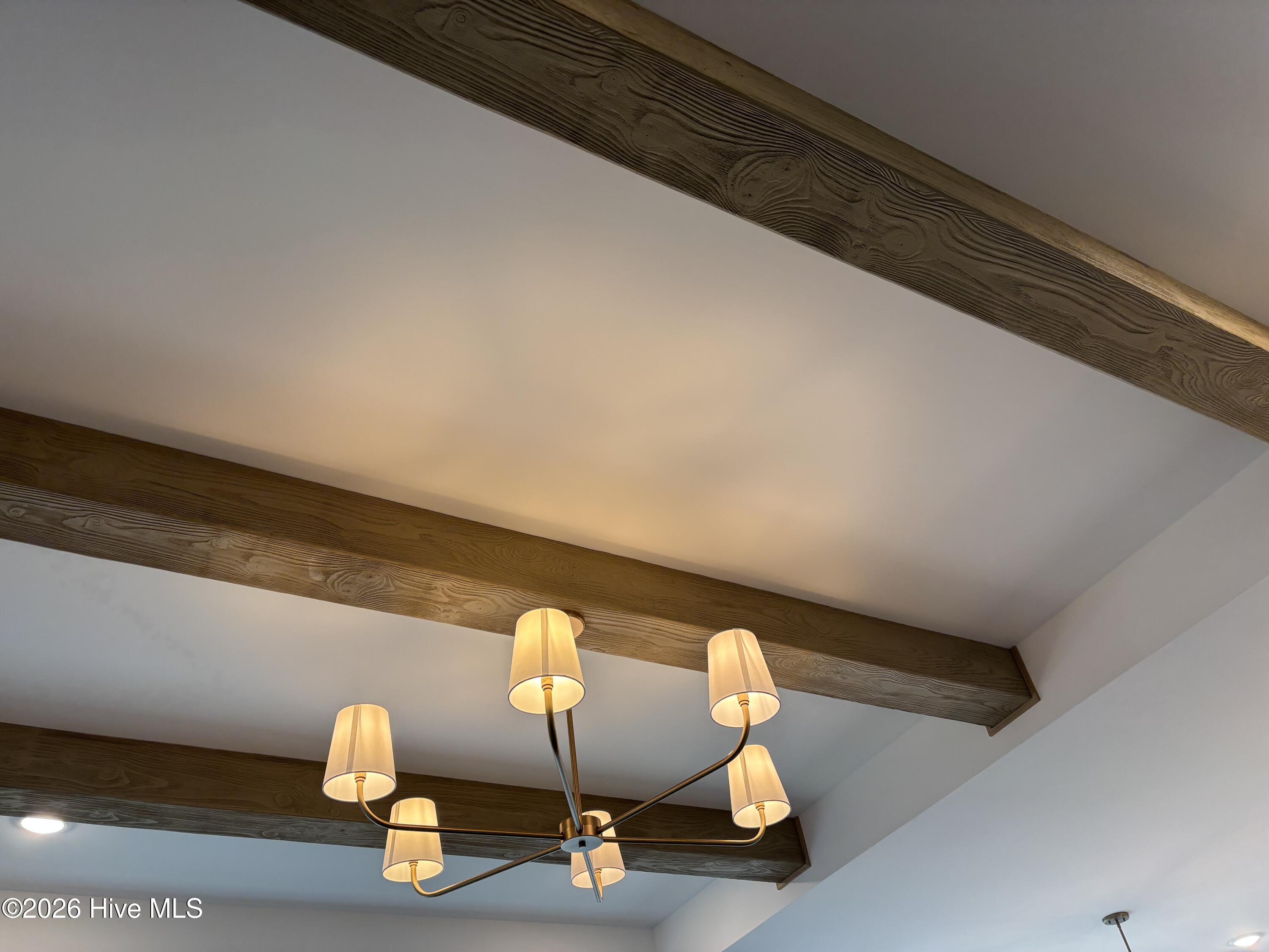 100516902 | Photo 55