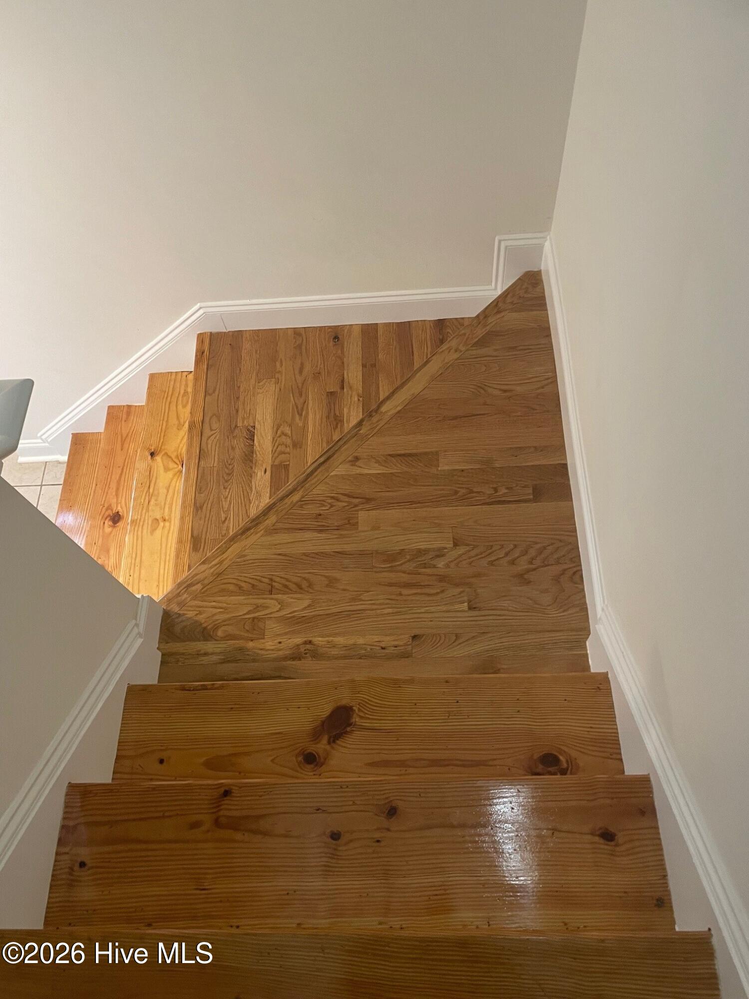 100534770 | Photo 46