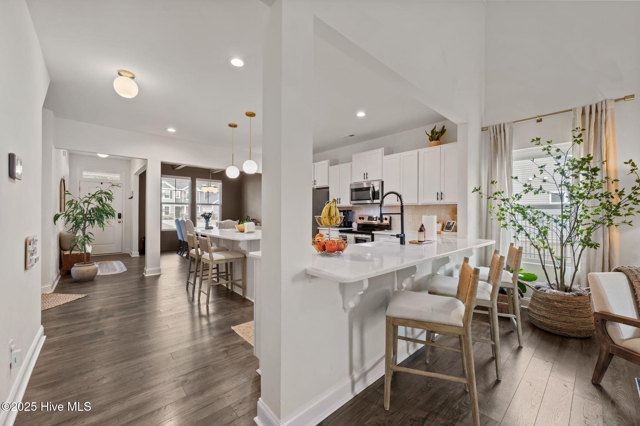 100547055 | Photo 11