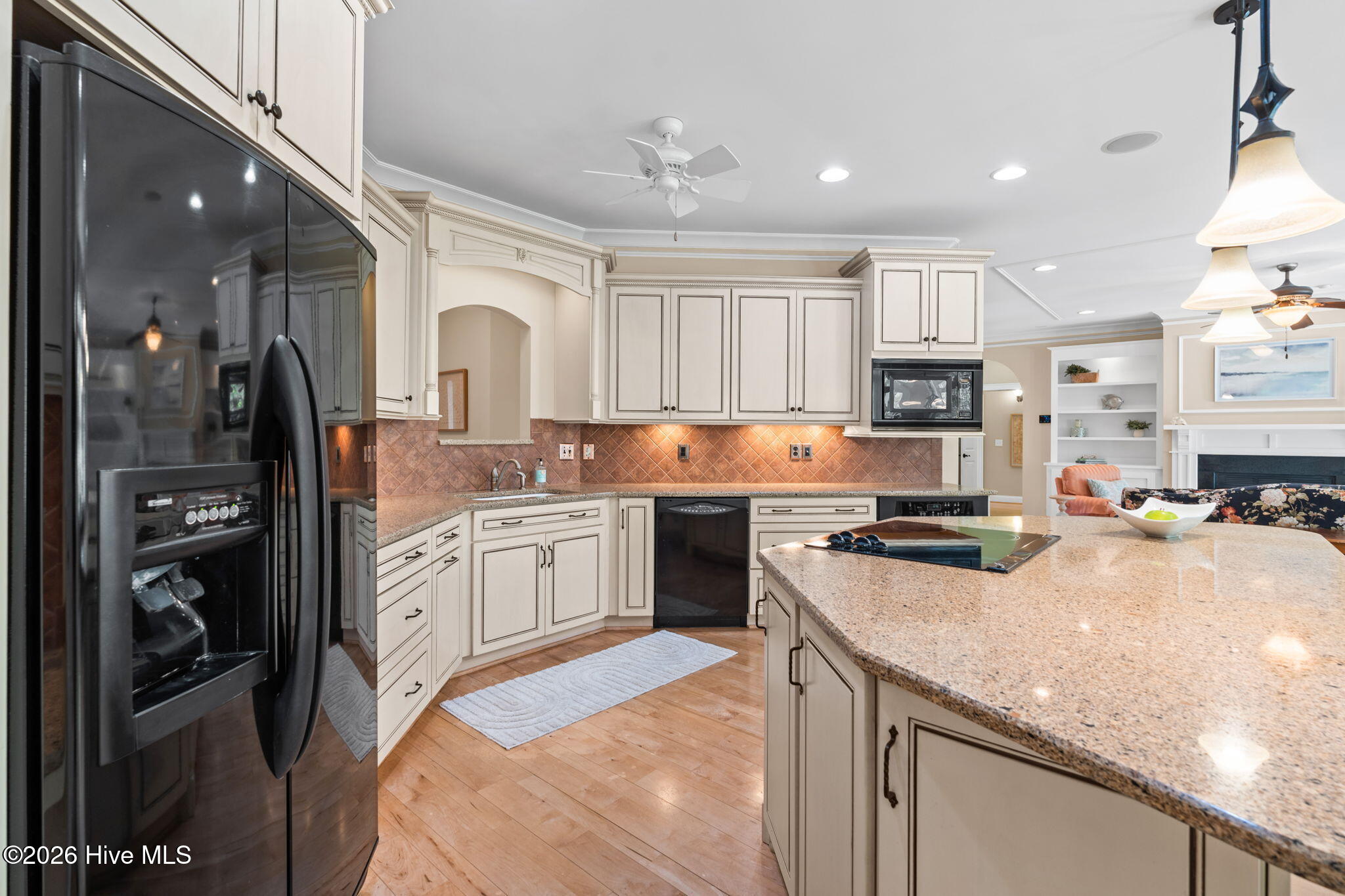 100564903 | Photo 20