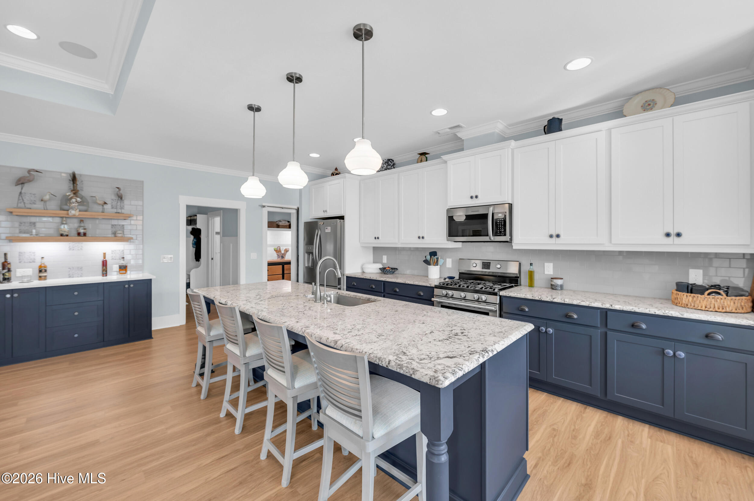 100550719 | Photo 14