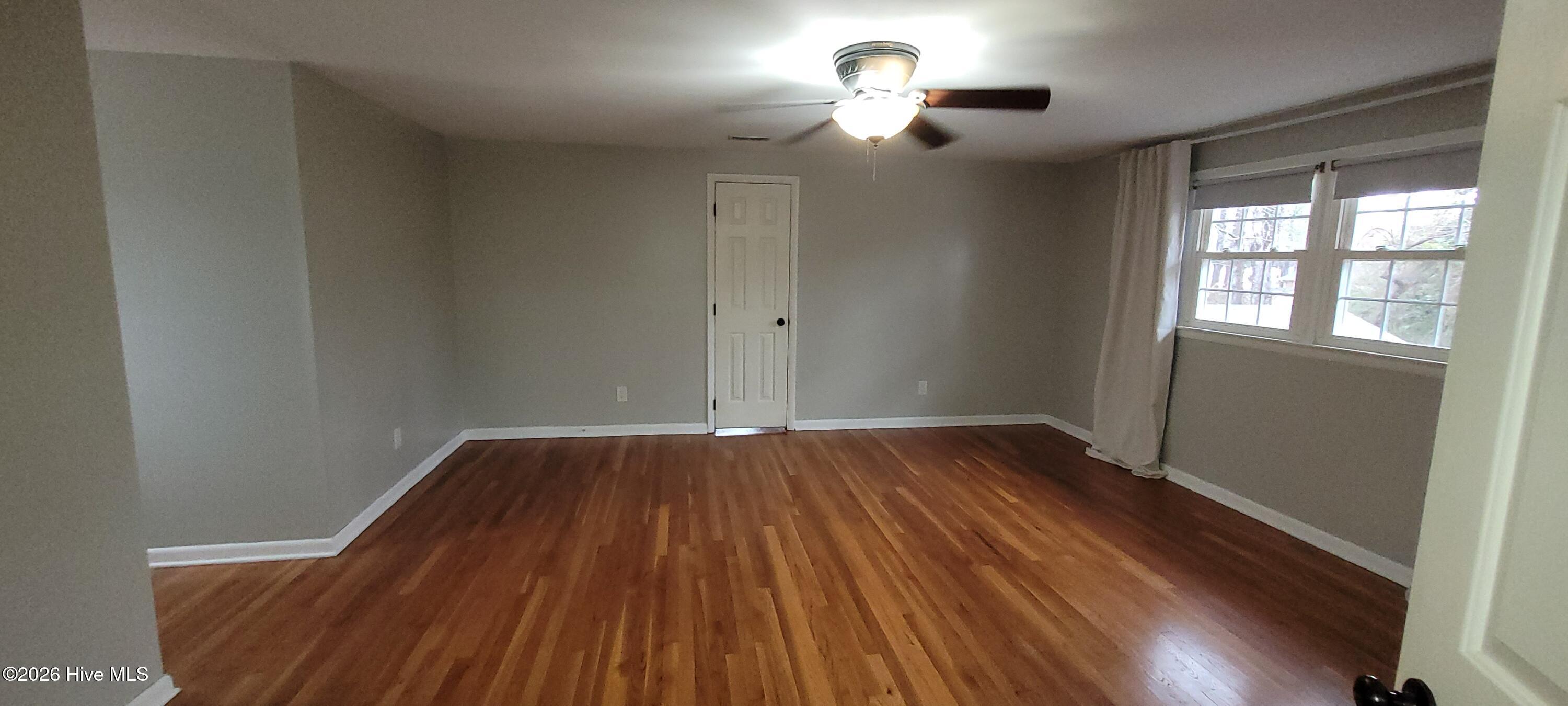 100551473 | Photo 35