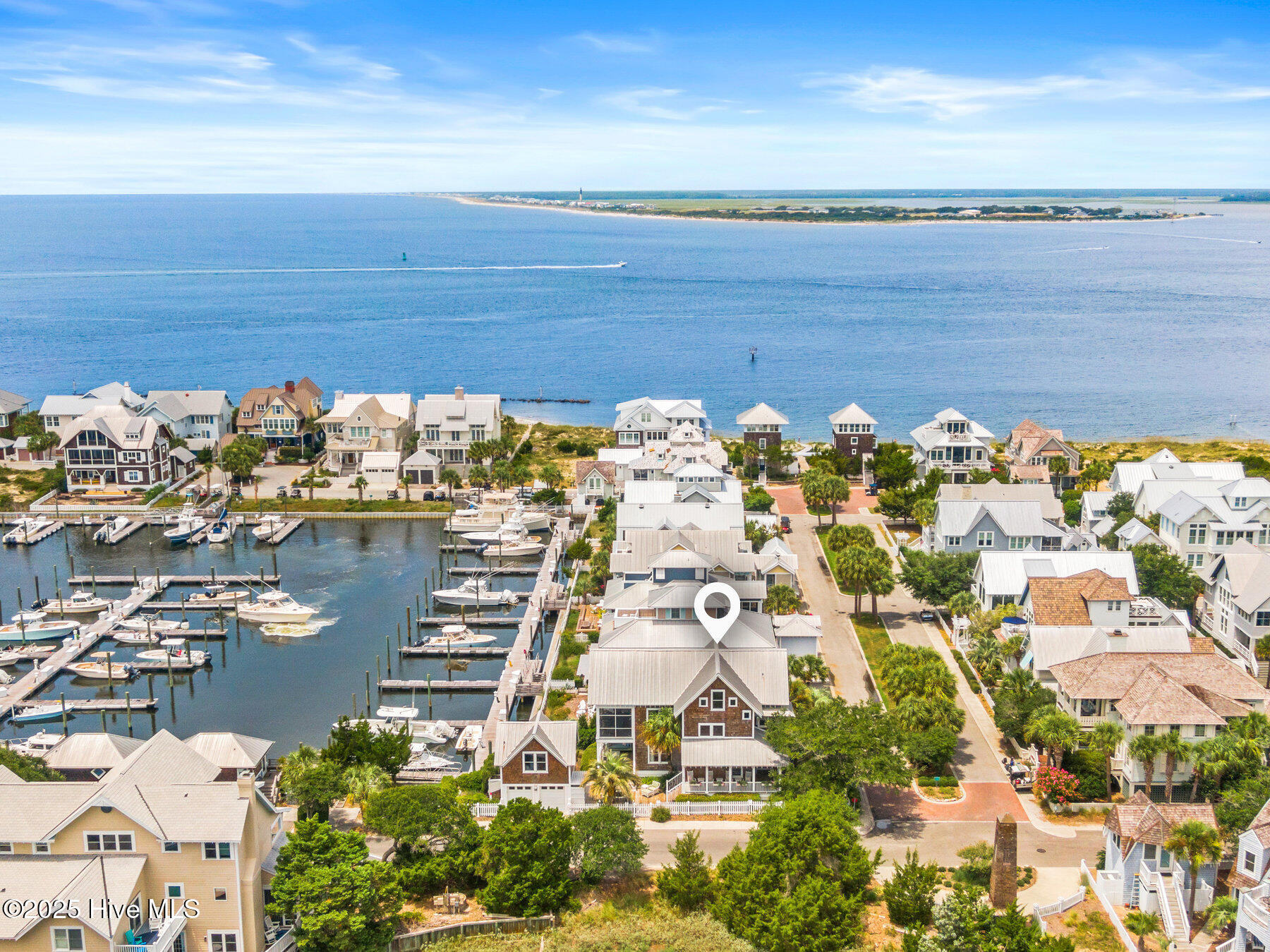 100521307 | Photo 48