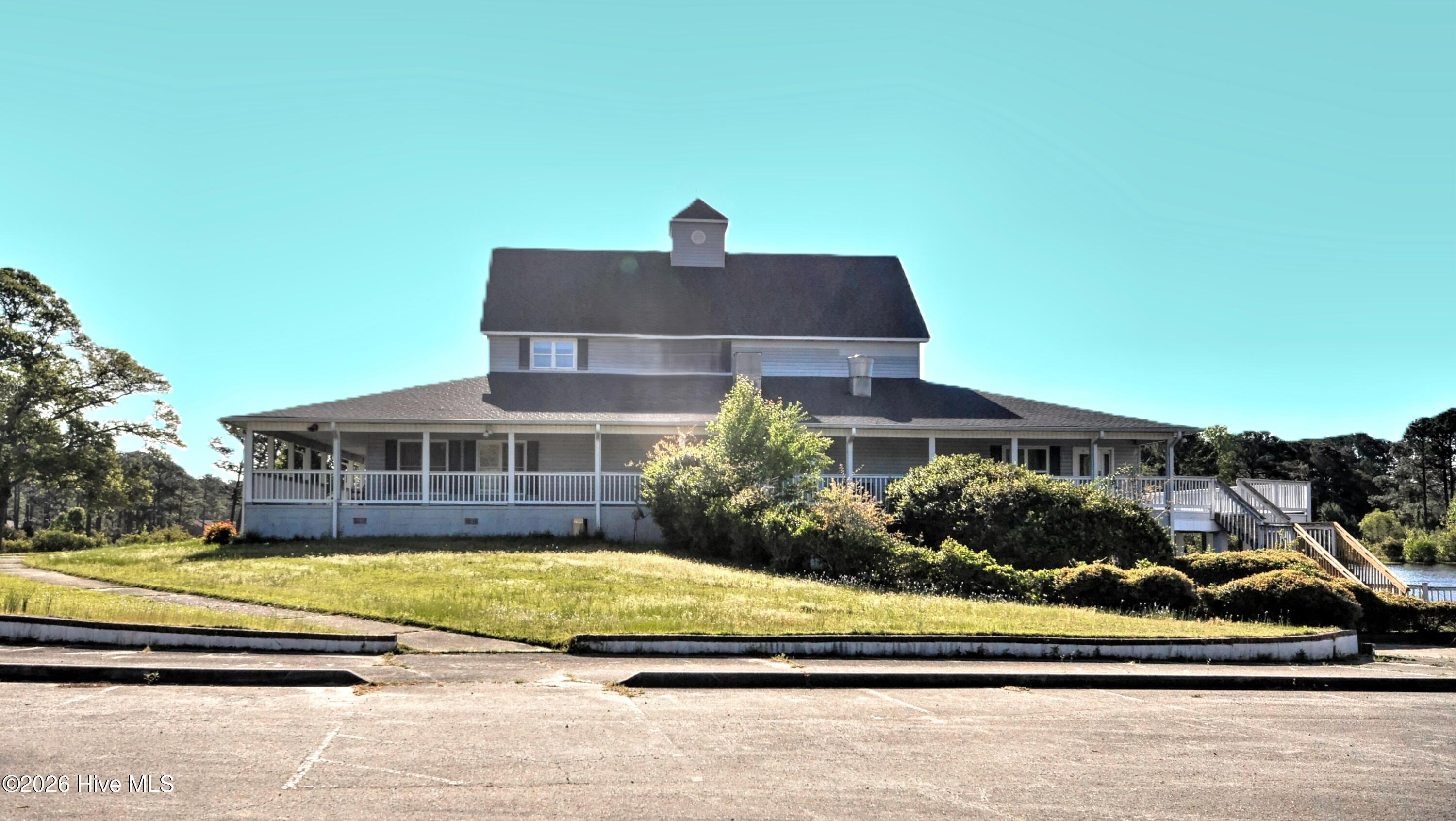 100567651 | Photo 35