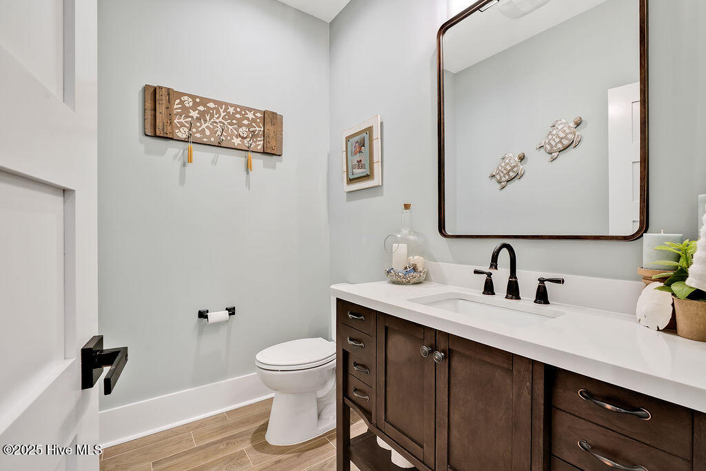 100521530 | Photo 29