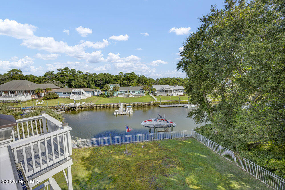 100531490 | Photo 47