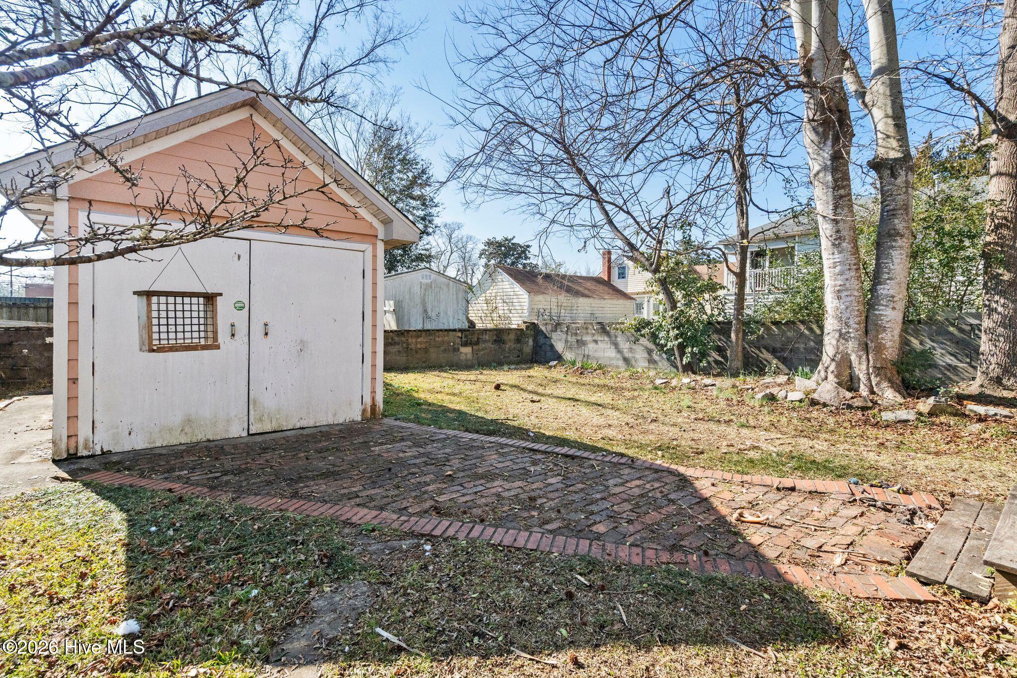 100554931 | Photo 38