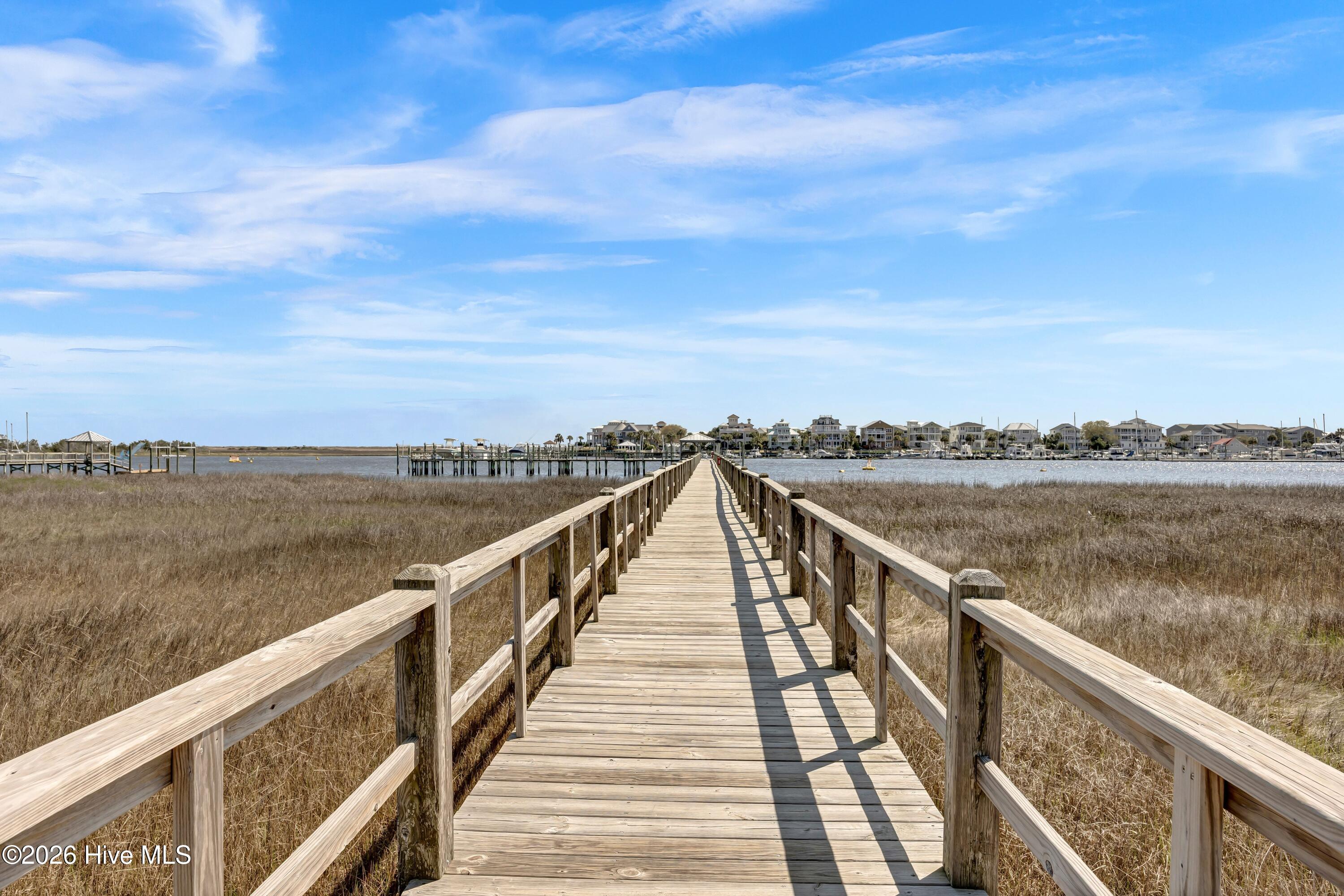 100562044 | Photo 27