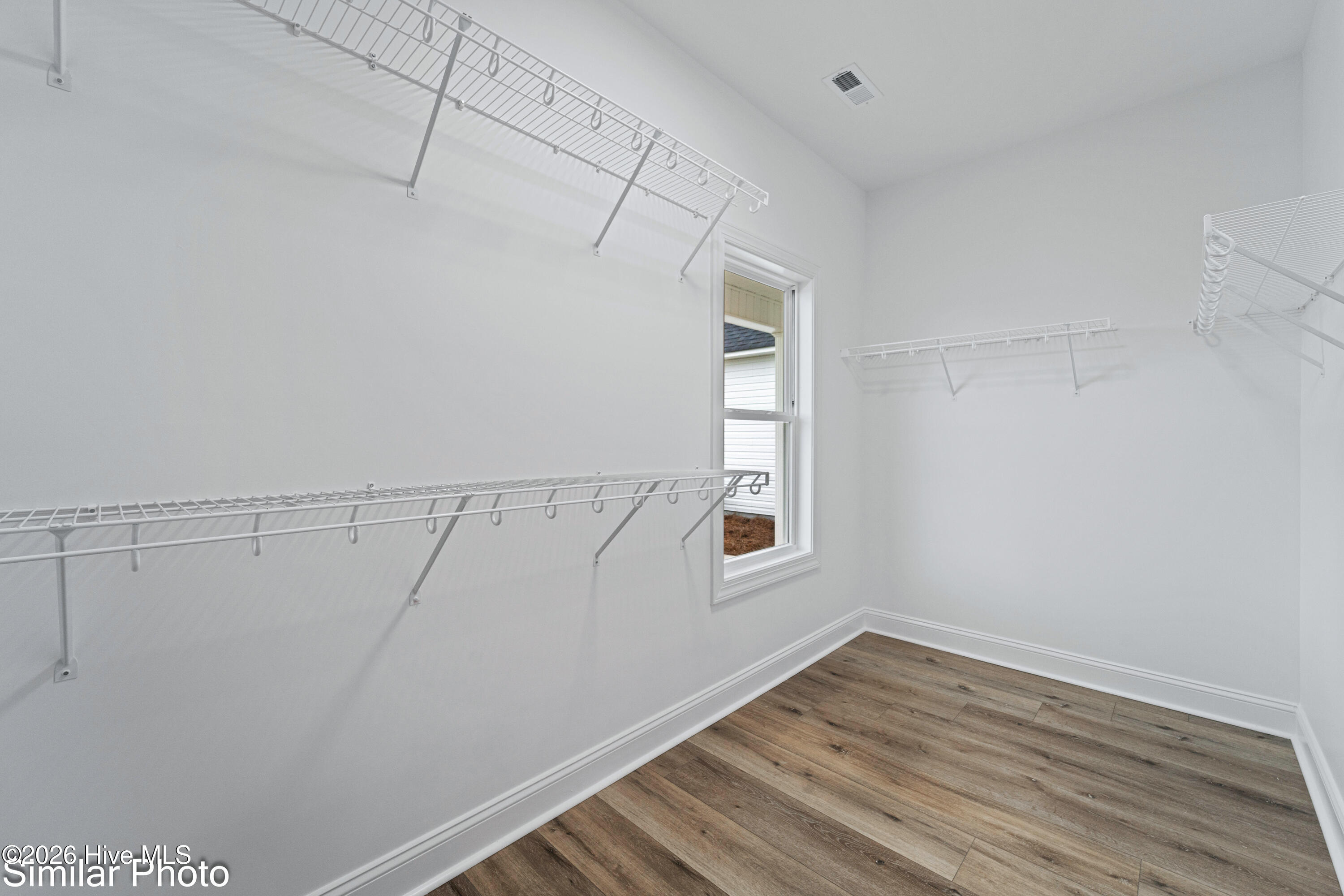 100554936 | Photo 34