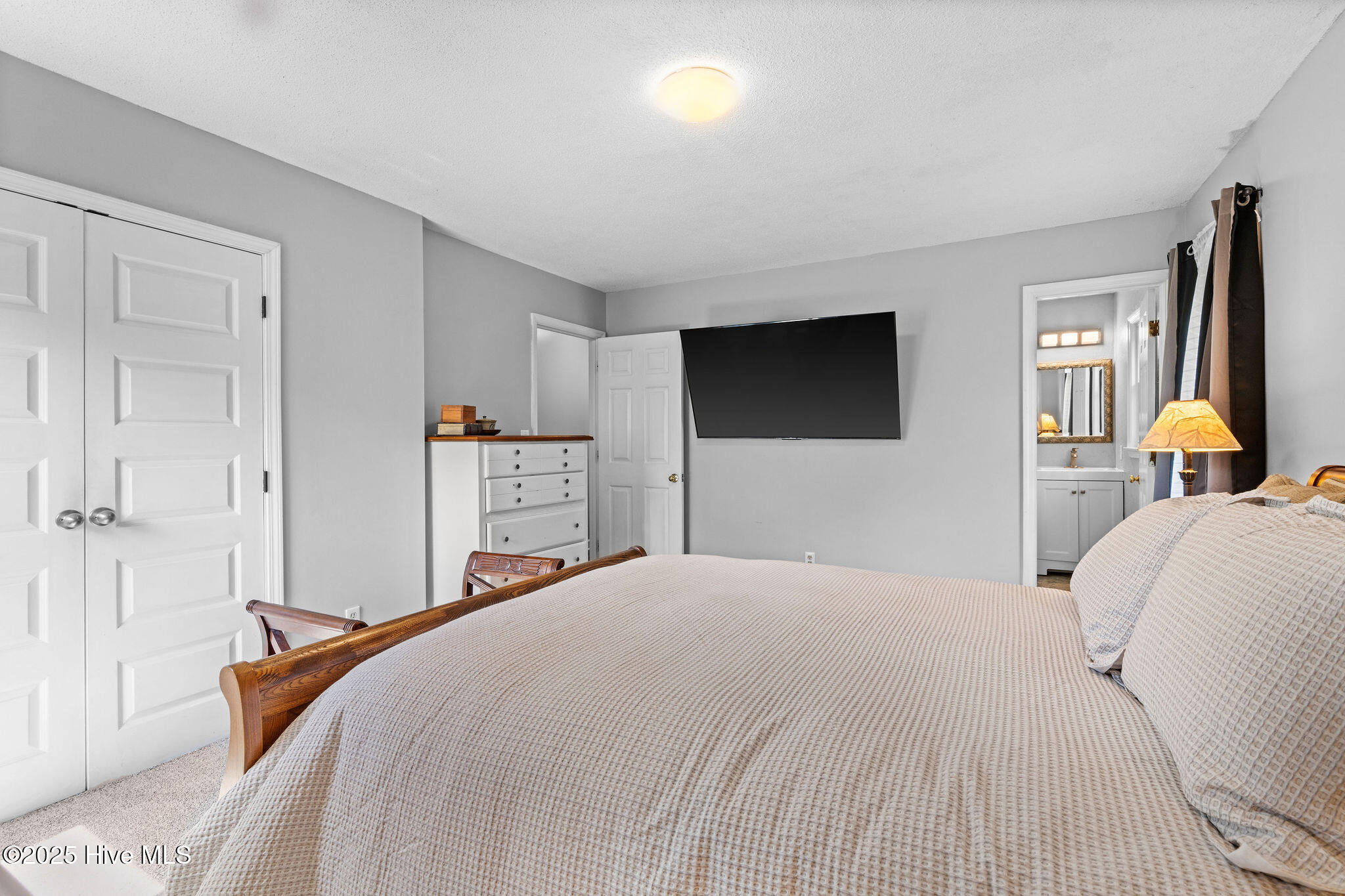 100556030 | Photo 35